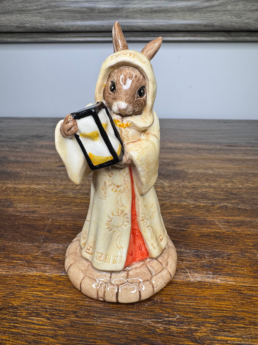 2001 Royal Doulton "Sands Of Time" Bunnykin Bunny of the Year Figurine