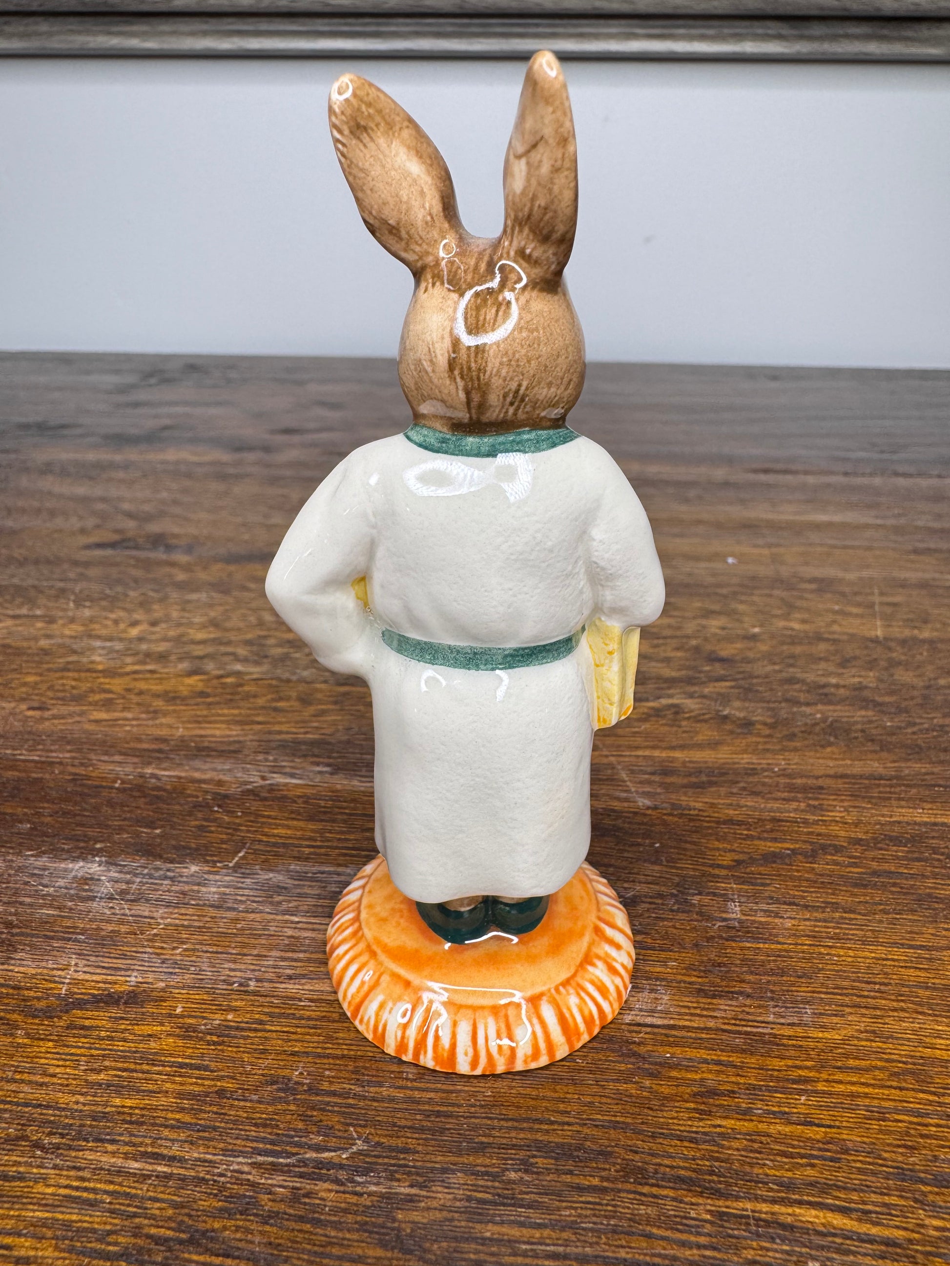 1994 Royal Doulton Bathtime Bunnykins Figurine