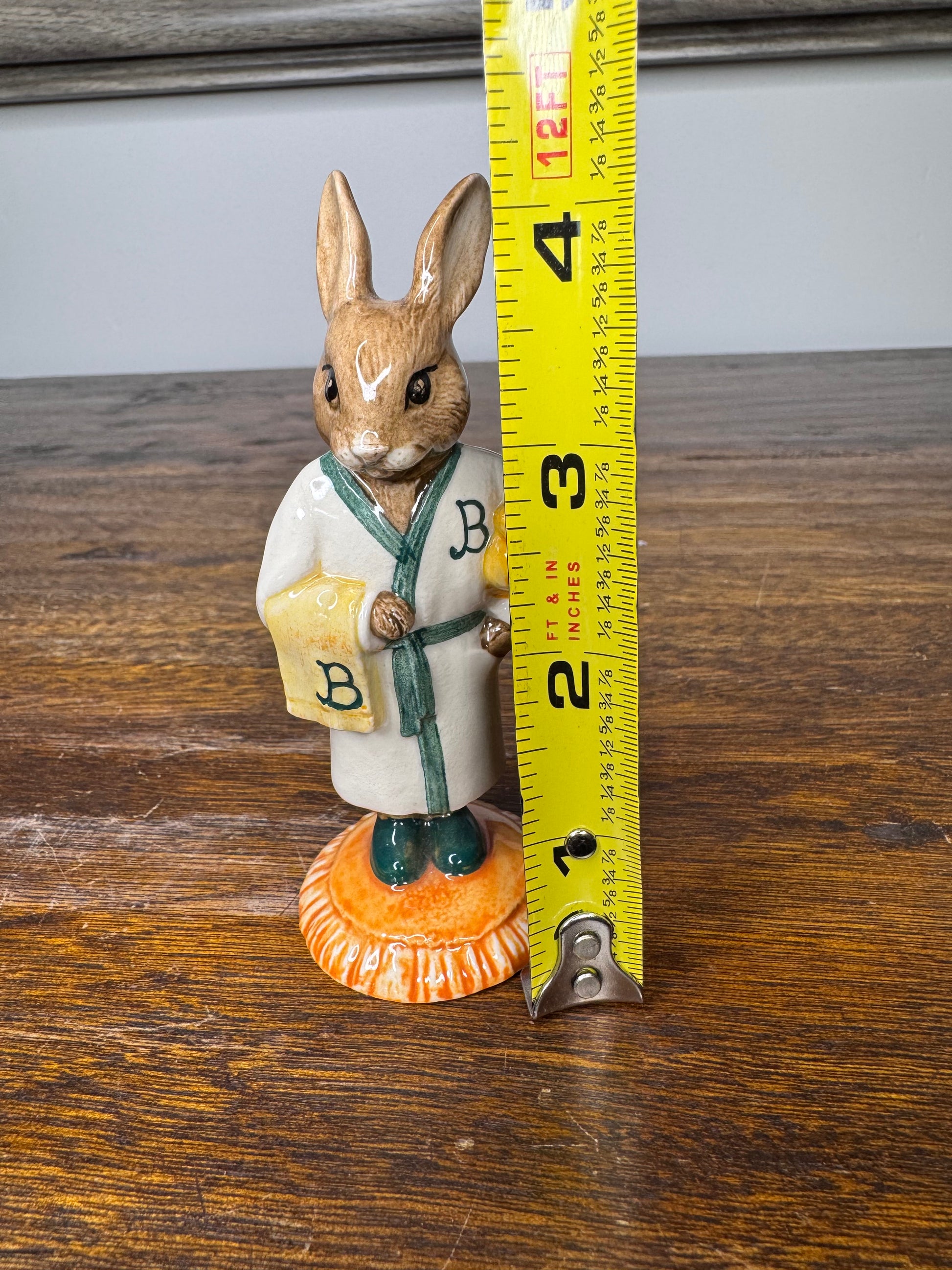 1994 Royal Doulton Bathtime Bunnykins Figurine