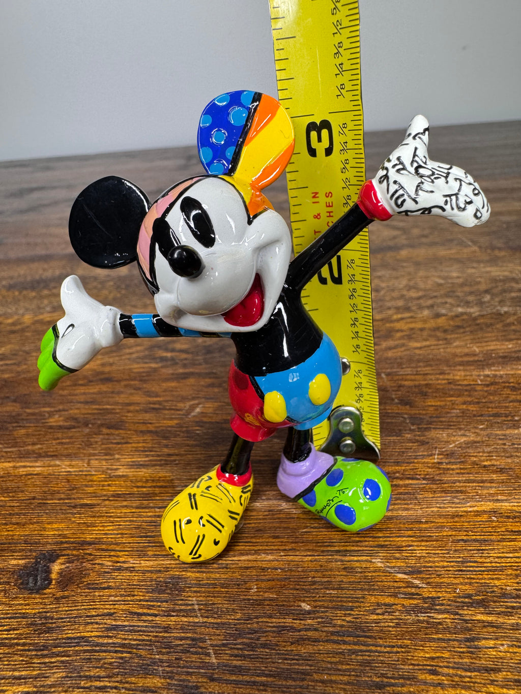 Disney By Britto Mini Mickey Mouse w/ Arms Out w/ Box