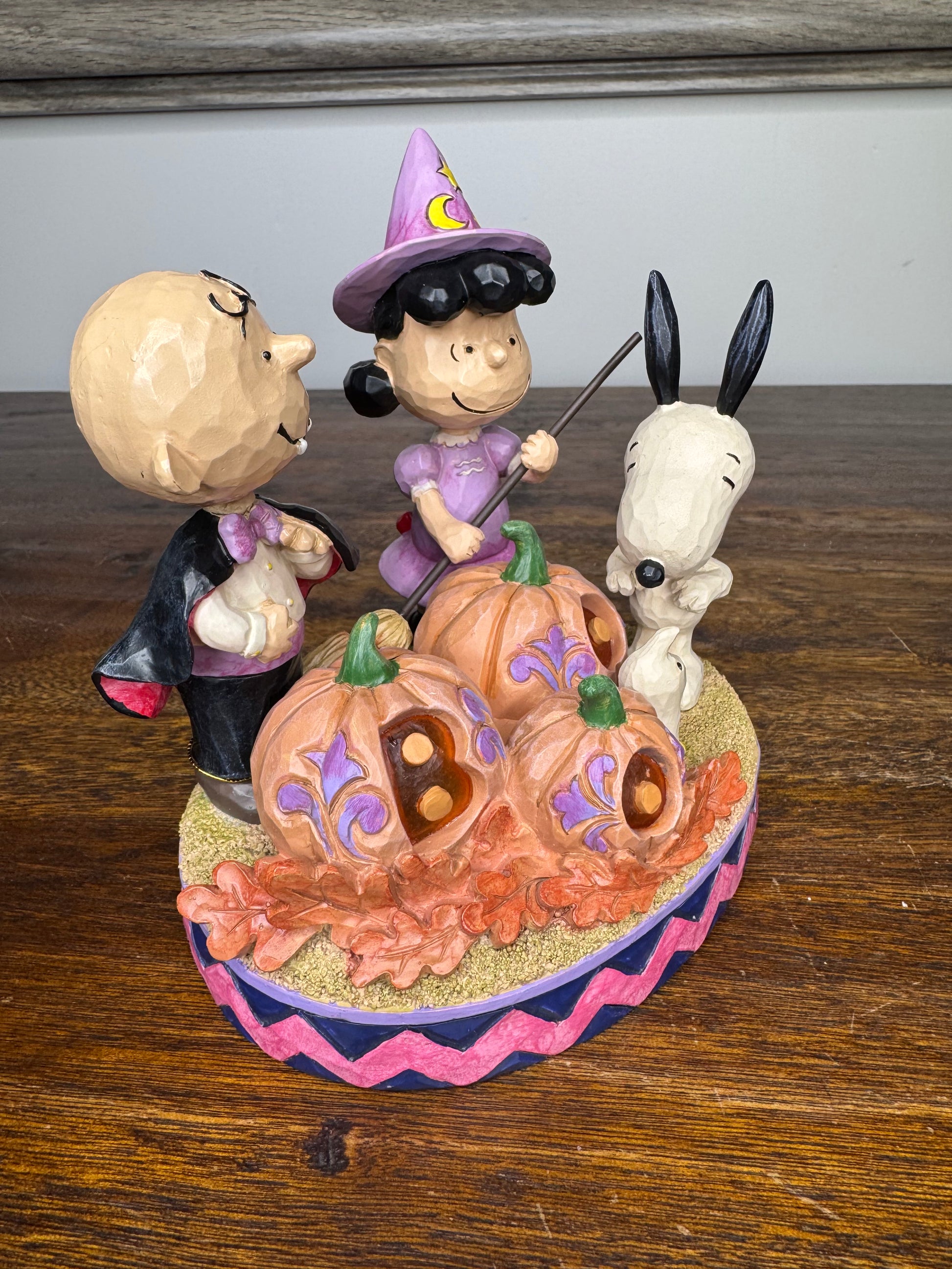 Jim Shore Peanuts "Halloween Surprises" NIB