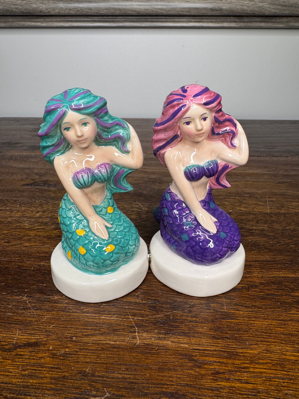 NIB Magnetic Mermaid Salt and Pepper Shakers