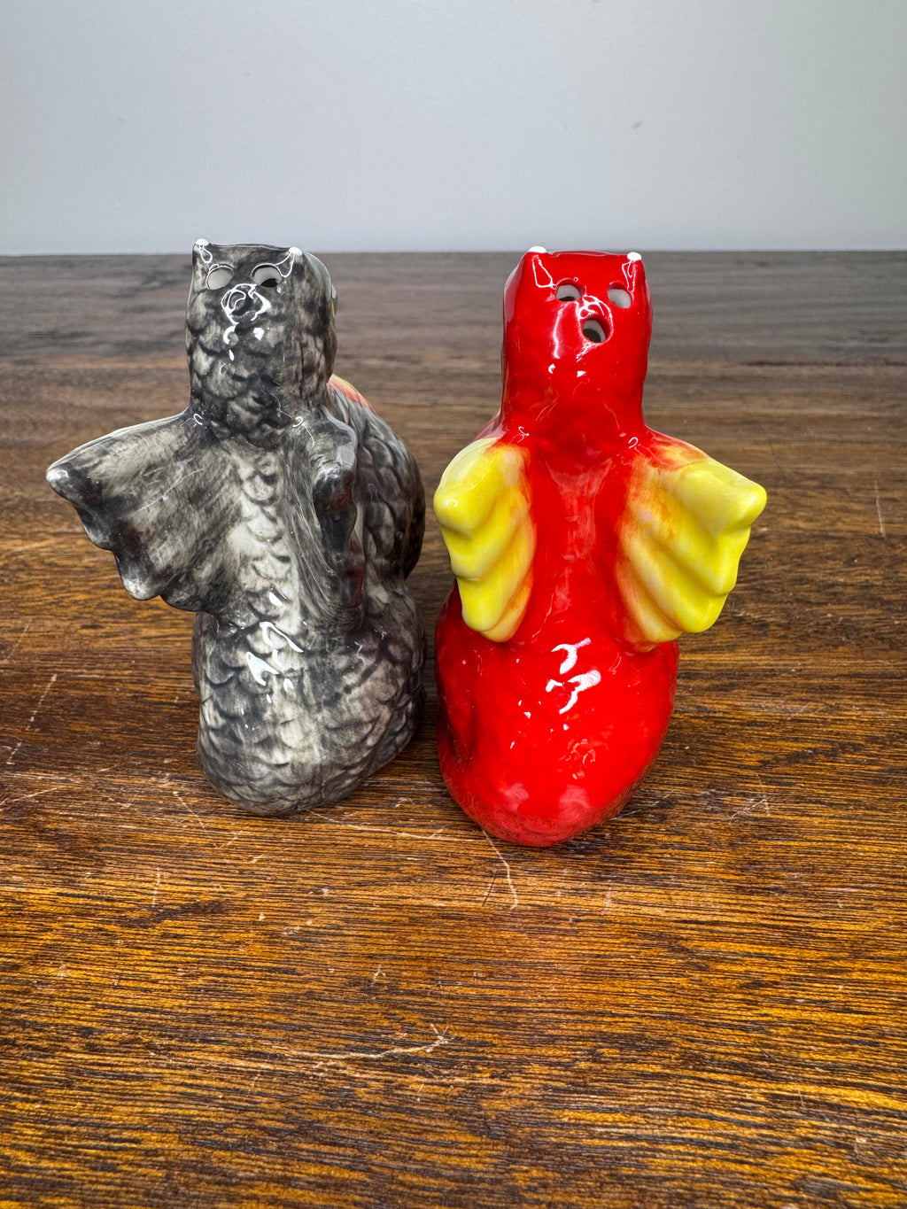 NIB Magnetic Dragon Salt and Pepper Shakers