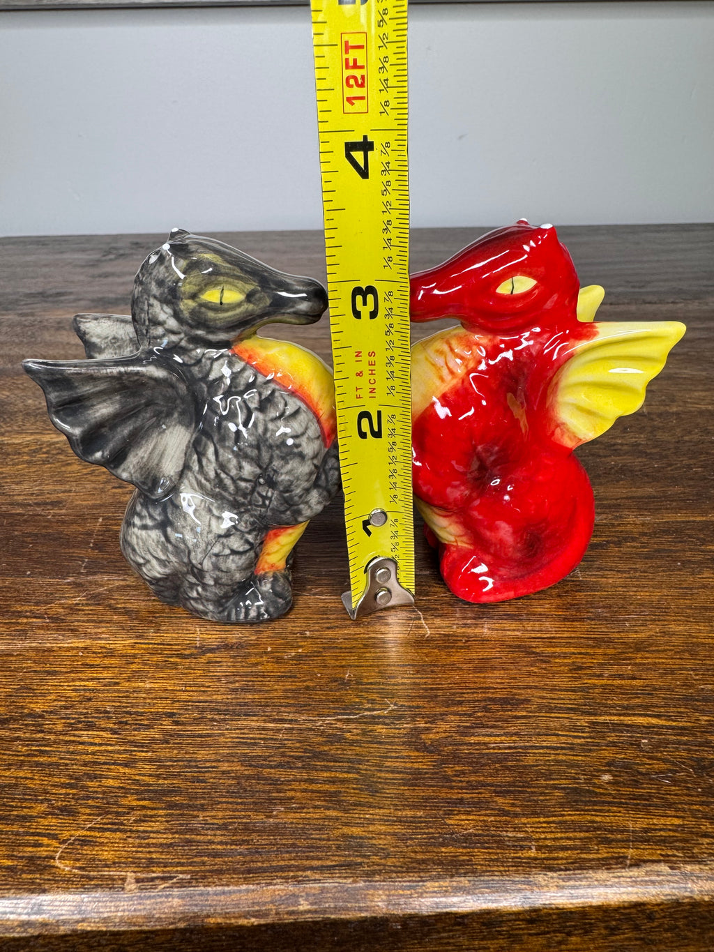 NIB Magnetic Dragon Salt and Pepper Shakers