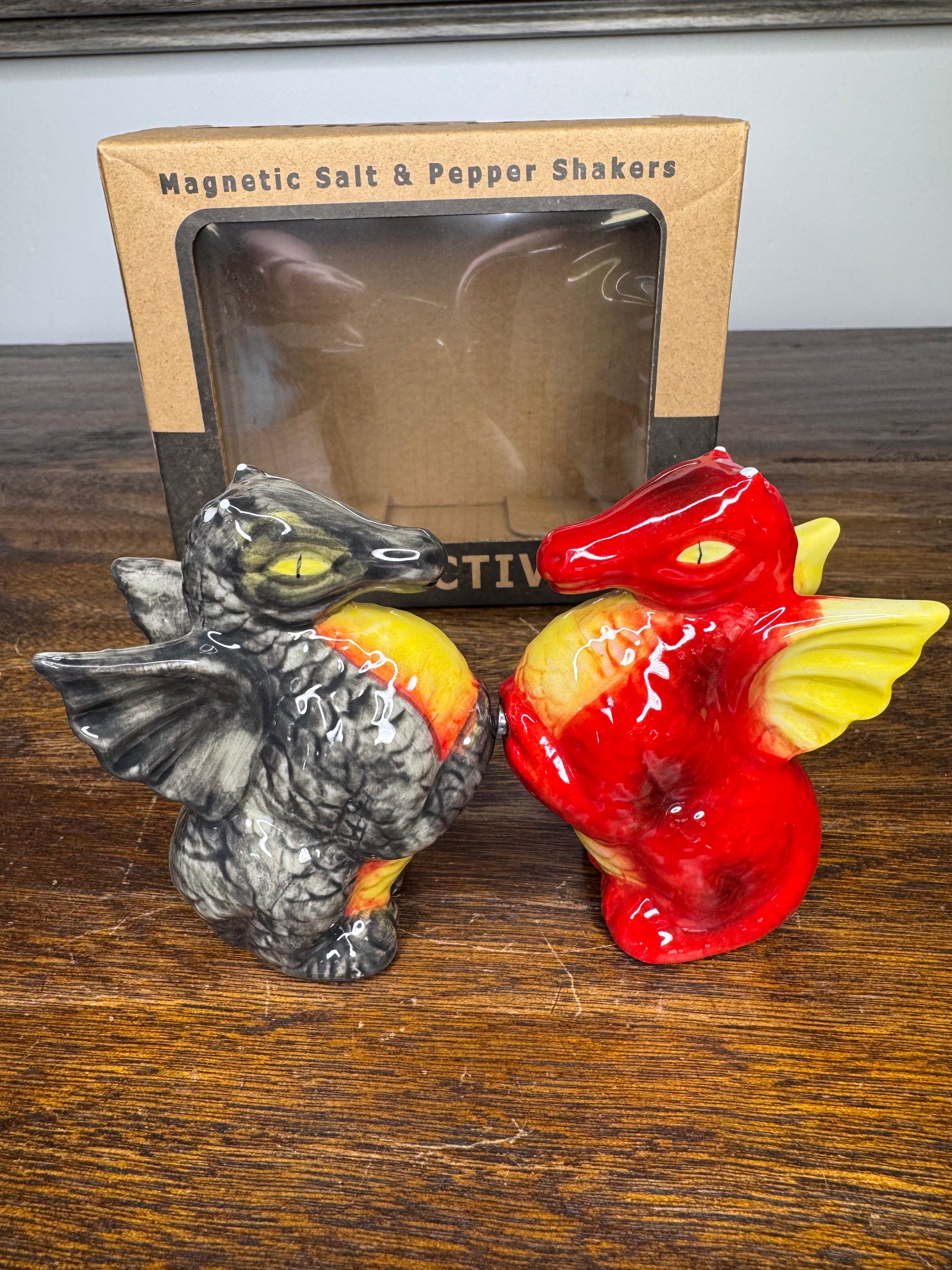 NIB Magnetic Dragon Salt and Pepper Shakers
