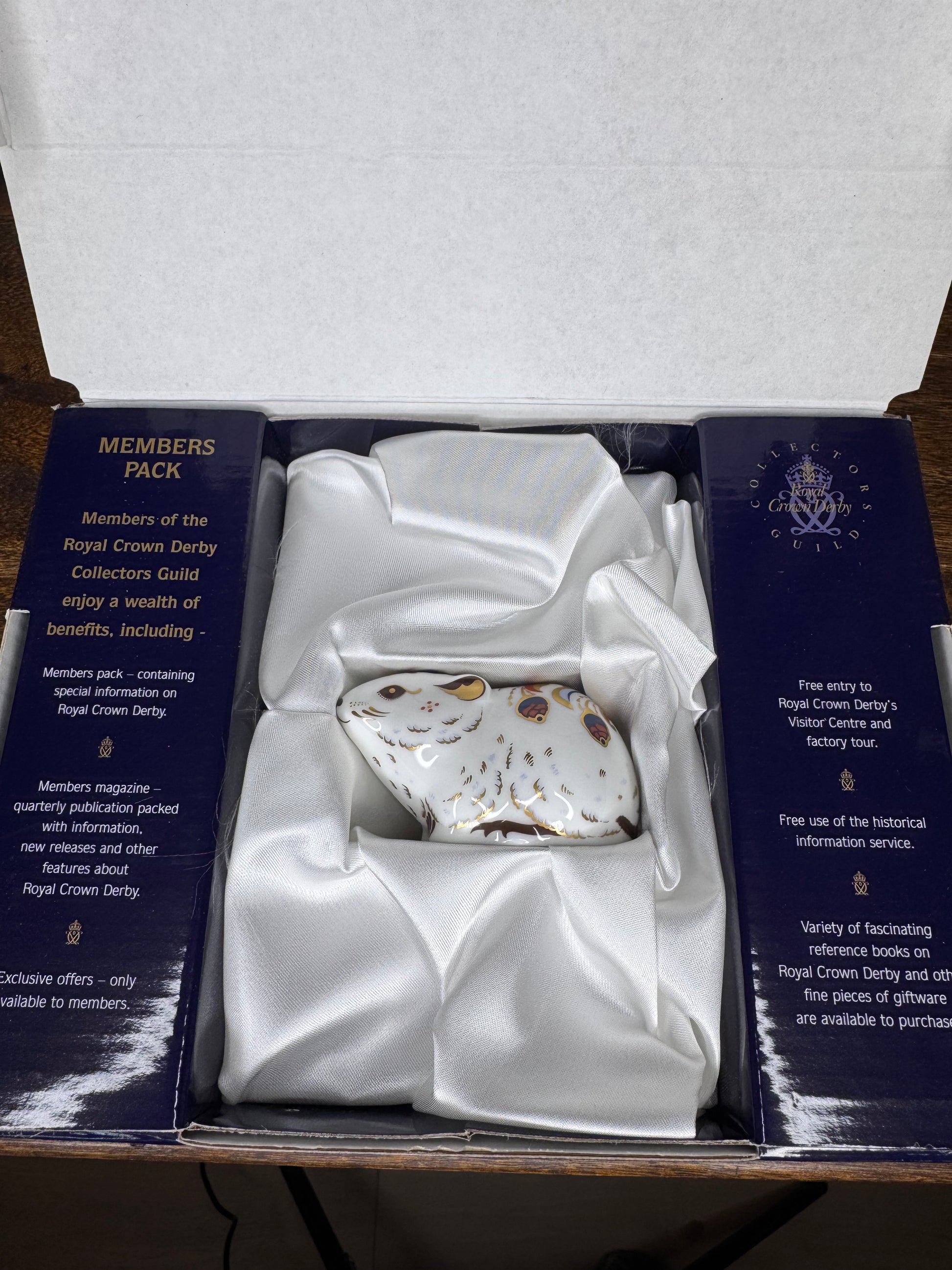 Royal Crown Derby Collectors Guild Exclusive Vole w/Original Box, Gold Stopper