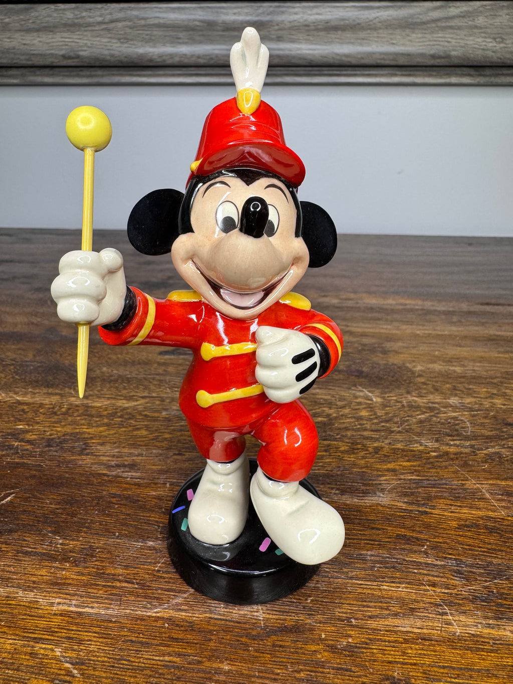RARE Royal Doulton Limited Edition Mickey Mouse Club Mickey Mouse w/COA, Box