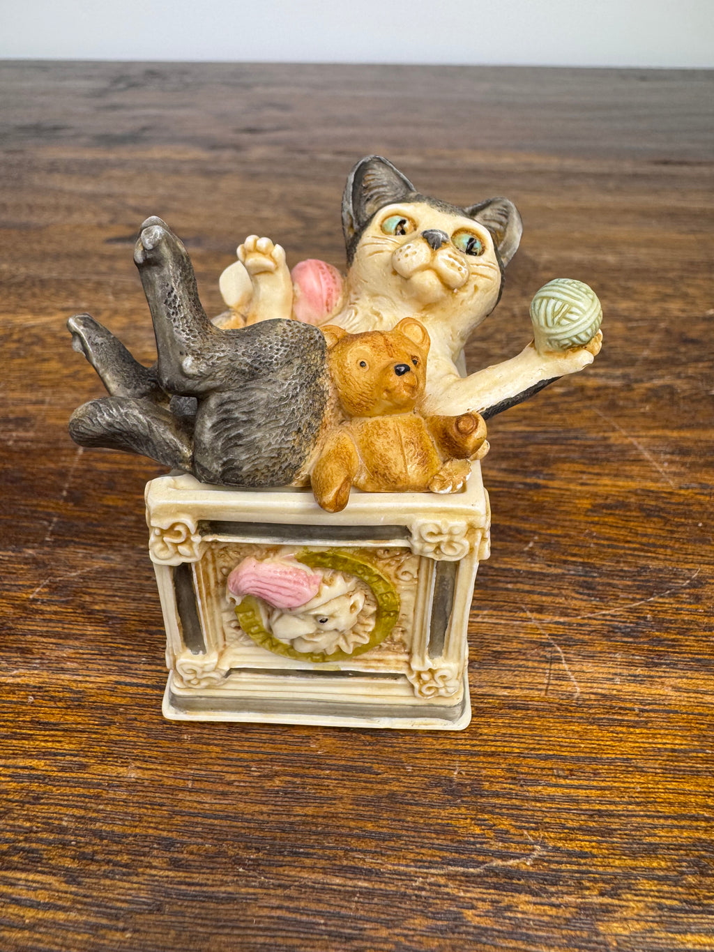Harmony Kingdom "Courtenay" Cat Trinket Box