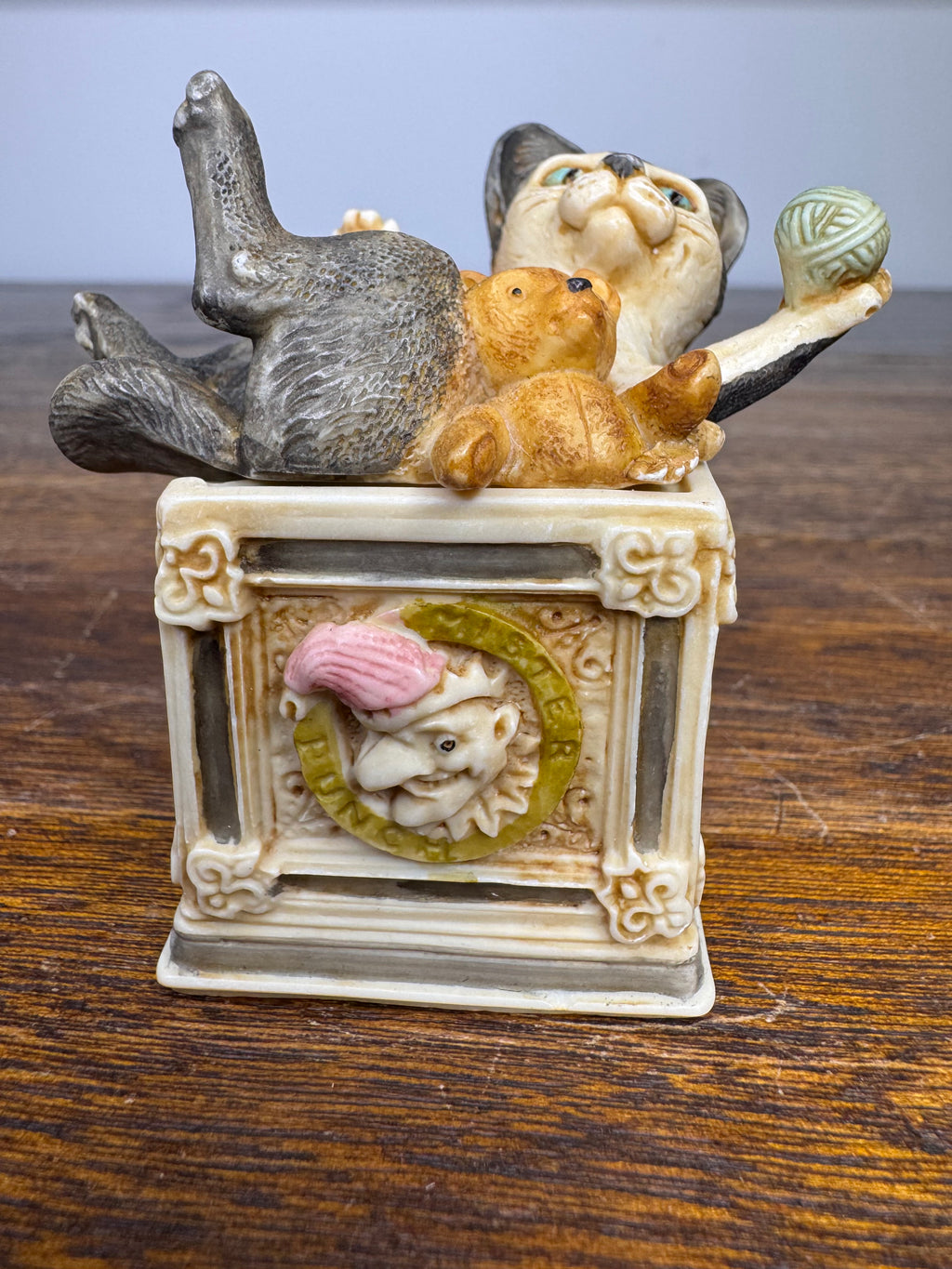 Harmony Kingdom "Courtenay" Cat Trinket Box