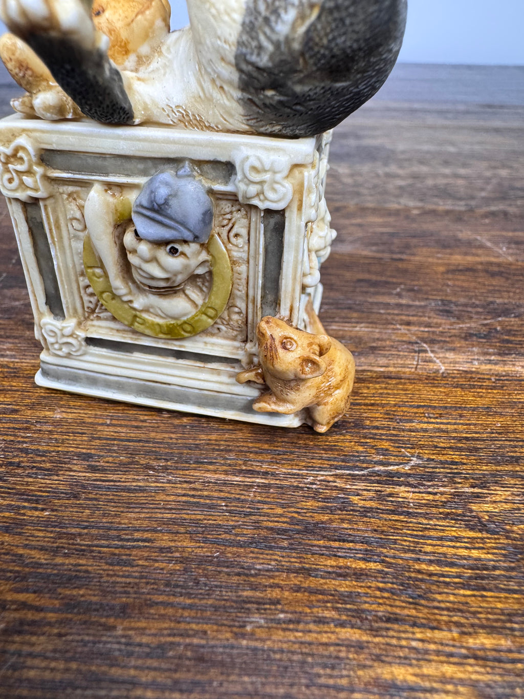 Harmony Kingdom "Courtenay" Cat Trinket Box