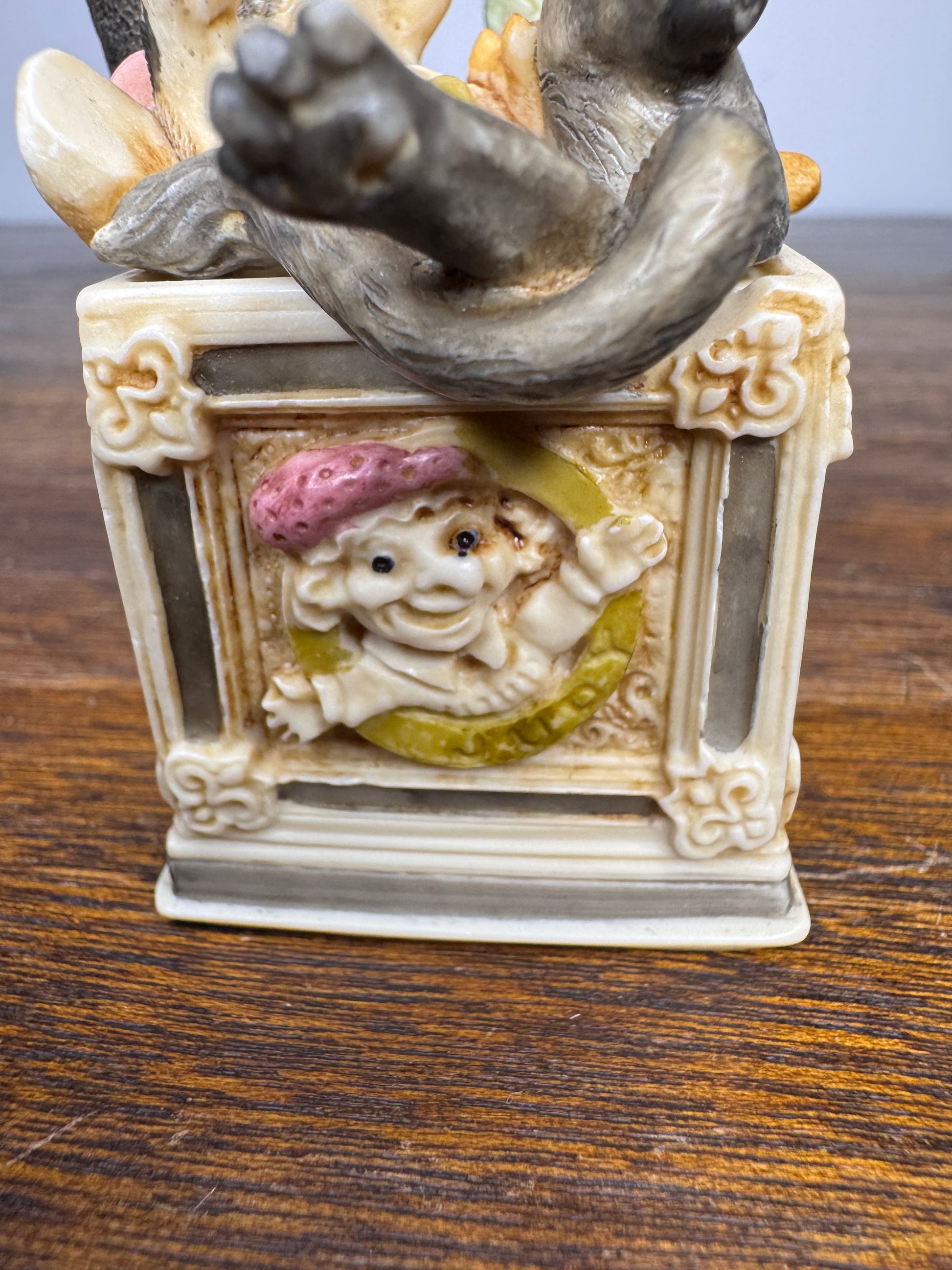 Harmony Kingdom "Courtenay" Cat Trinket Box