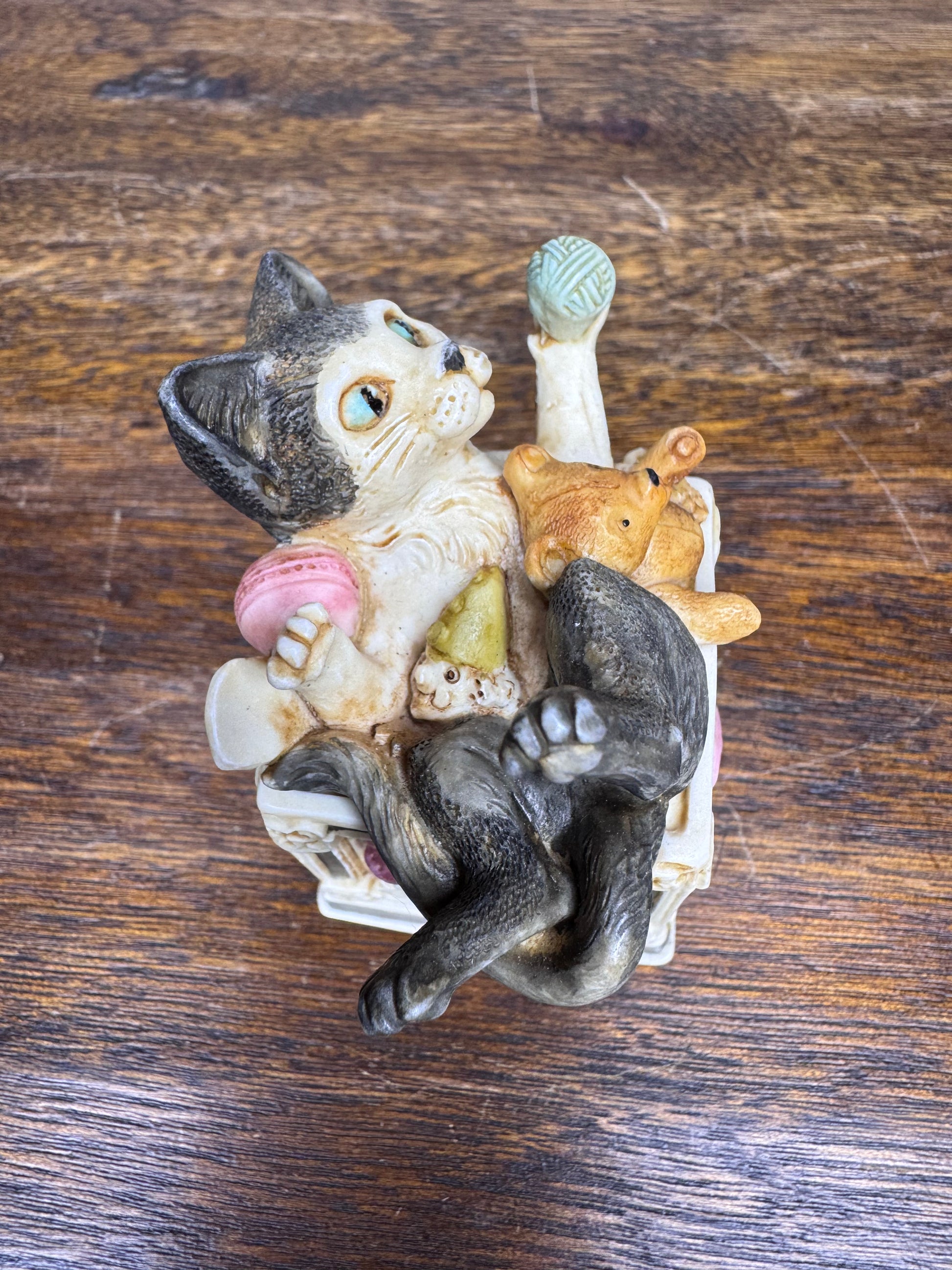 Harmony Kingdom "Courtenay" Cat Trinket Box