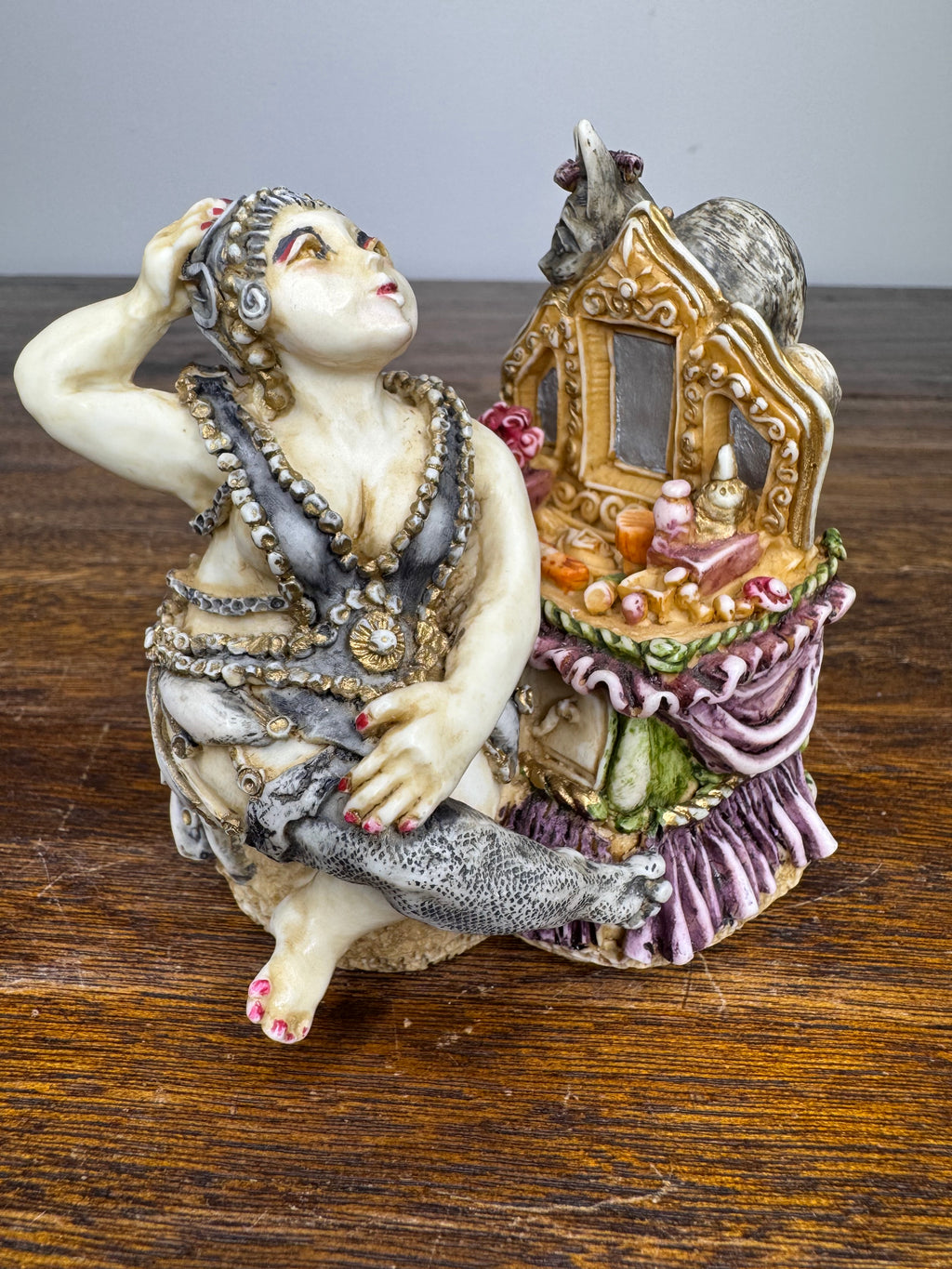 Harmony Kingdom Clare De Lune Josephine and the Cat Trinket Box