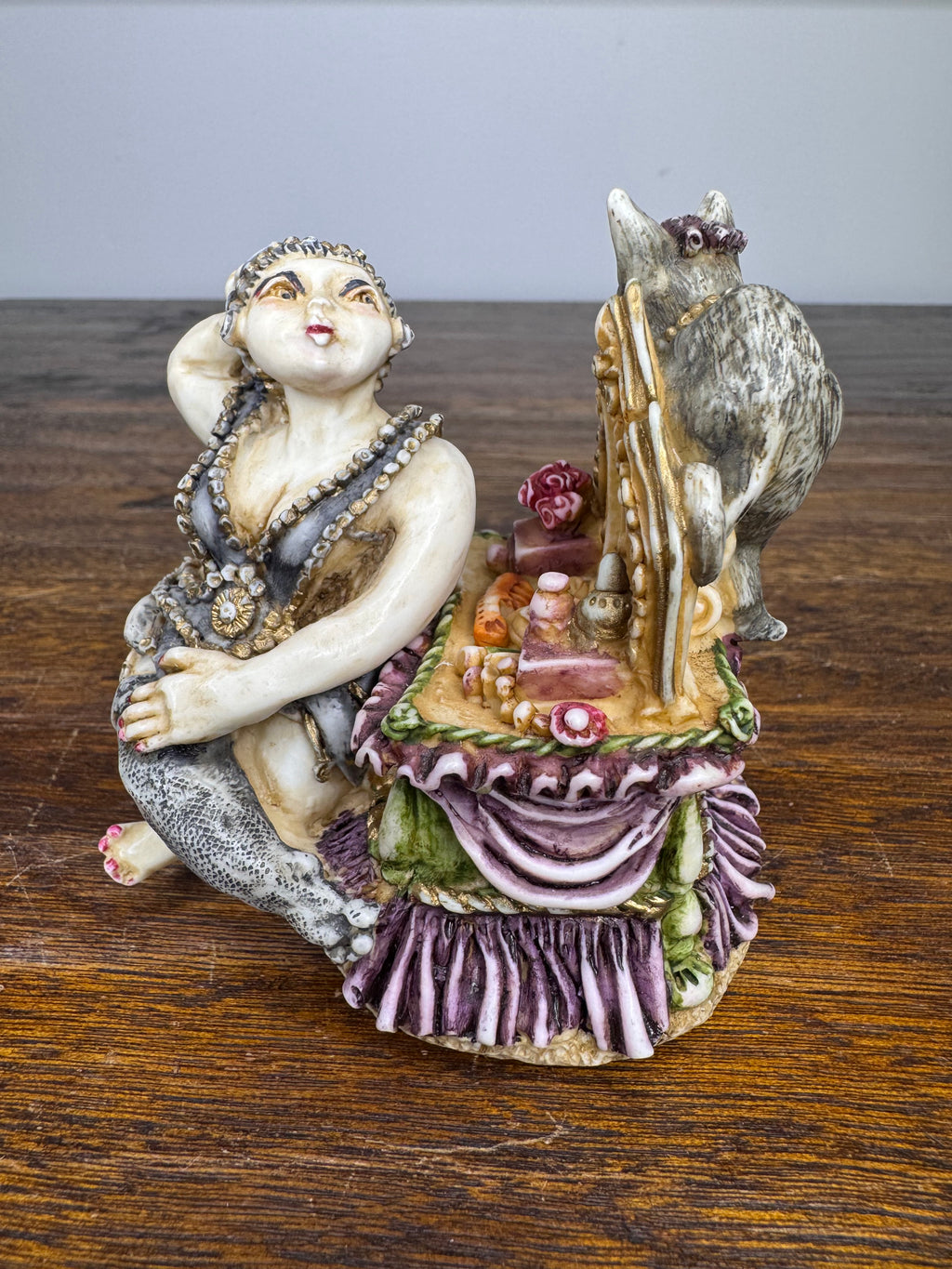 Harmony Kingdom Clare De Lune Josephine and the Cat Trinket Box
