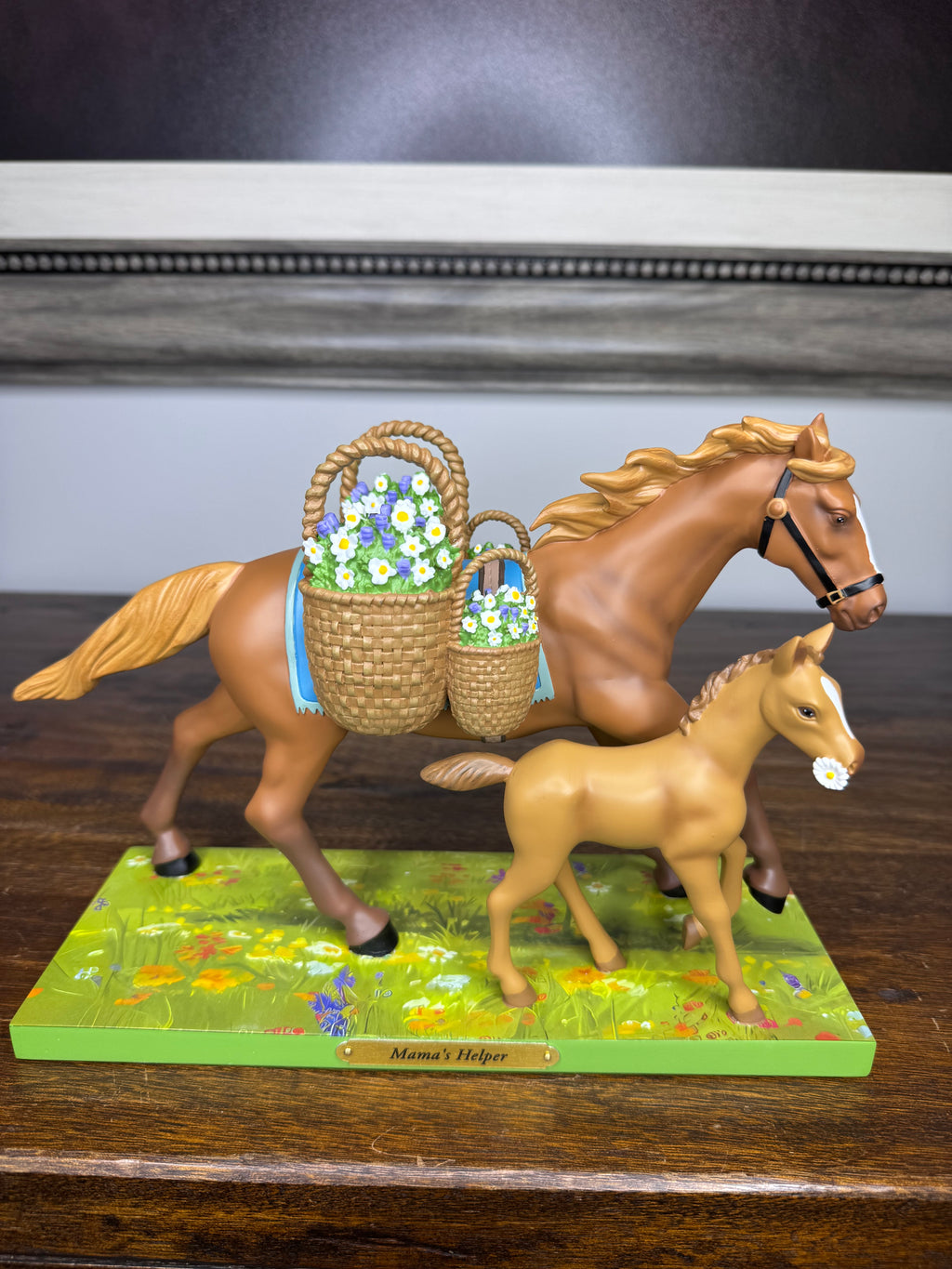 2026 New Release Trail of painted Ponies Mamas Helper w/ Box