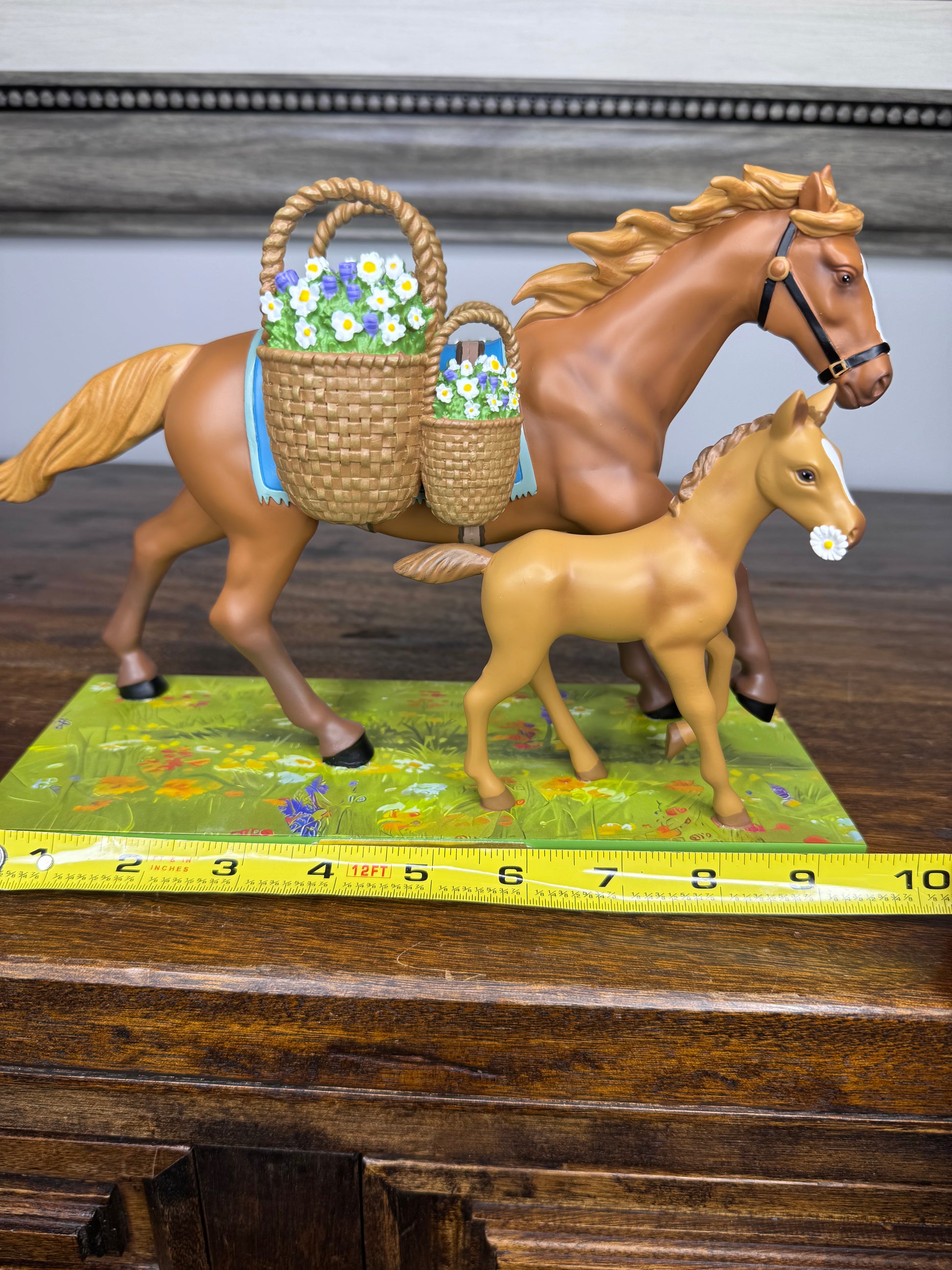 2026 New Release Trail of painted Ponies Mamas Helper w/ Box
