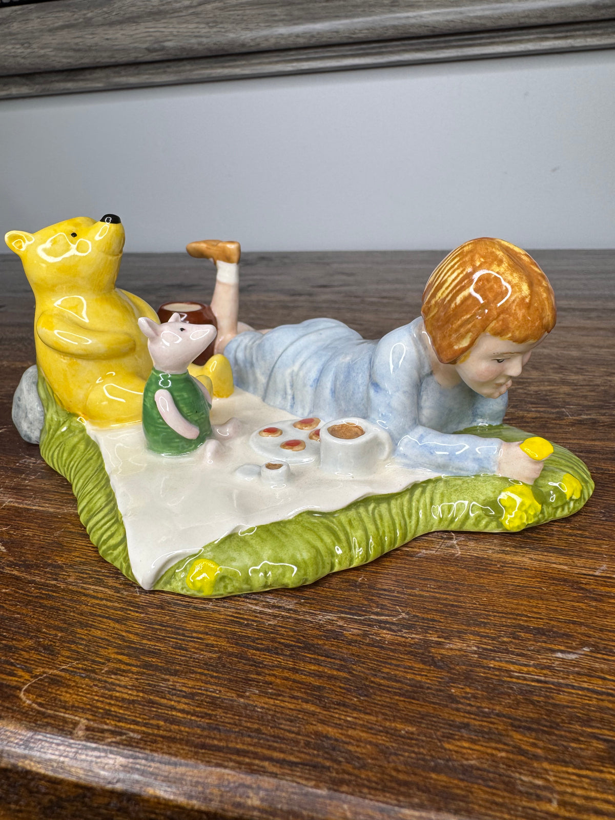 1988 Royal Doulton Winnie the Pooh Summers Day Picnic
