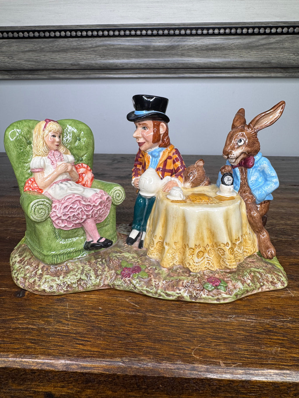 1998 Limited Ed Beswick Alice and Wonderland Tea Party Figurine