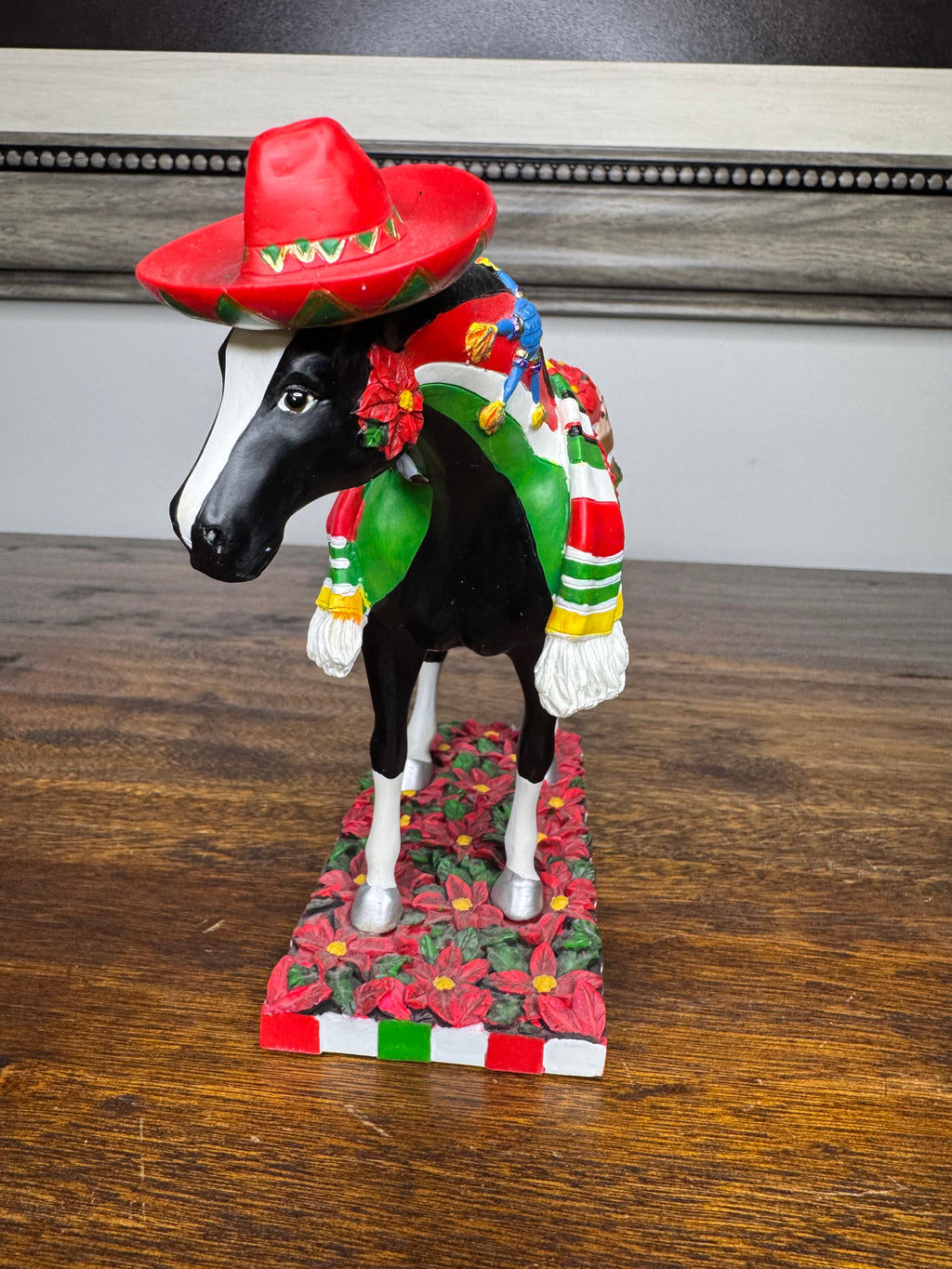 Trail of Painted Ponies Feliz Navidad 1st Ed w/ Original Box