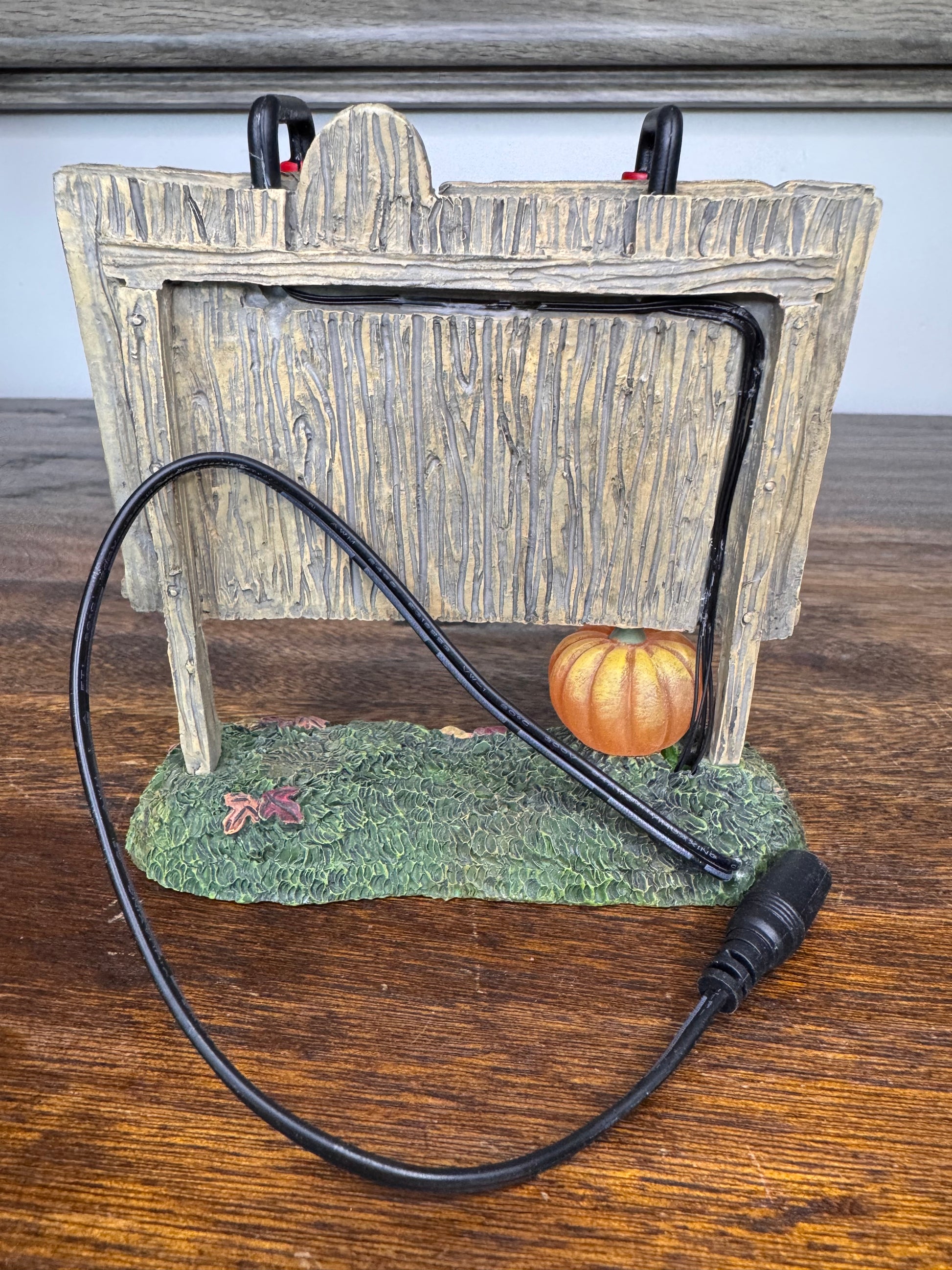 New in Box Dept 56 Halloween Village Accessory Boo Lit Billboard