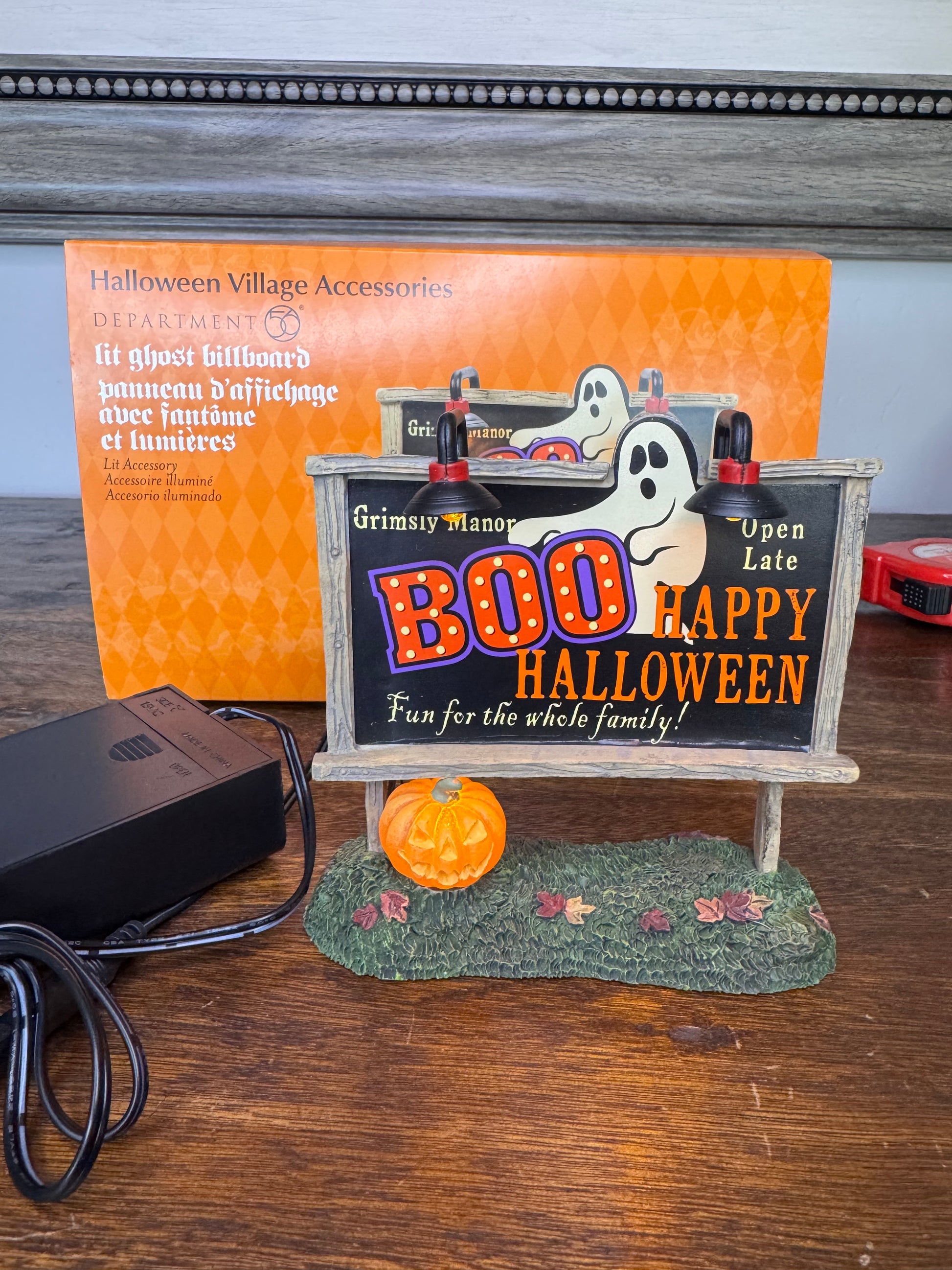 New in Box Dept 56 Halloween Village Accessory Boo Lit Billboard