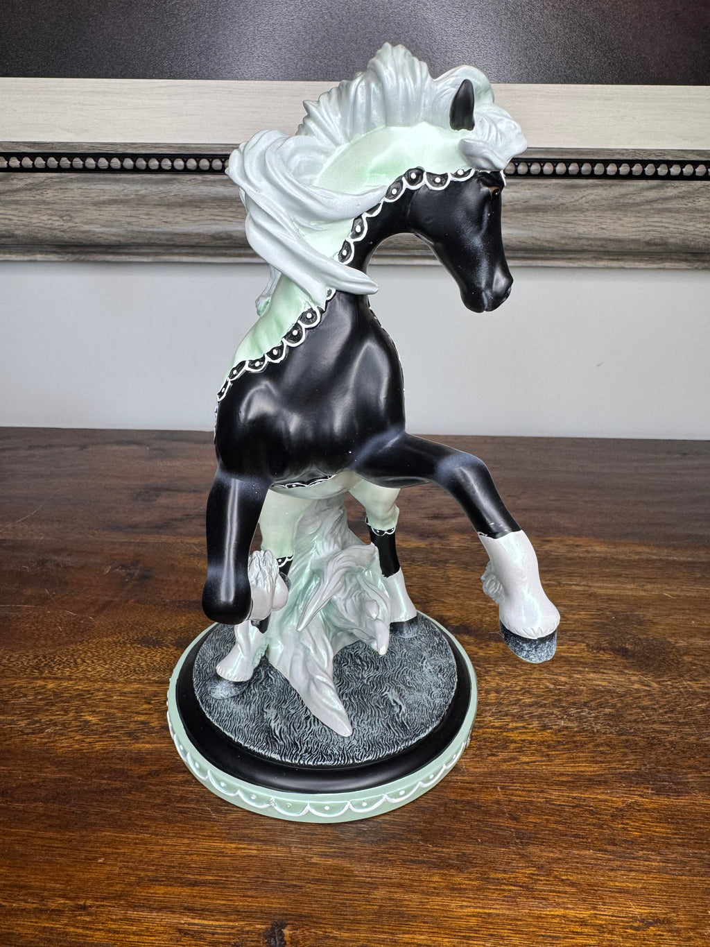 Stunning NIB Trail of Painted Ponies "Chantilly Lace" Figurine