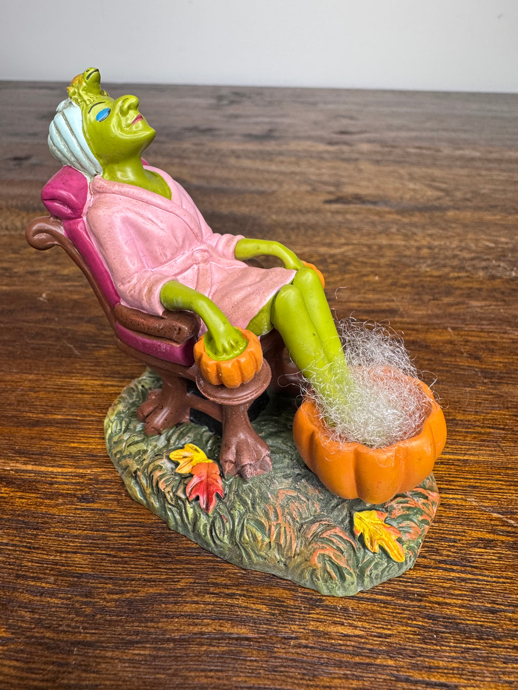 Dept 56 Snow Village Halloween Accessory "R &R Before The Witching Hour"