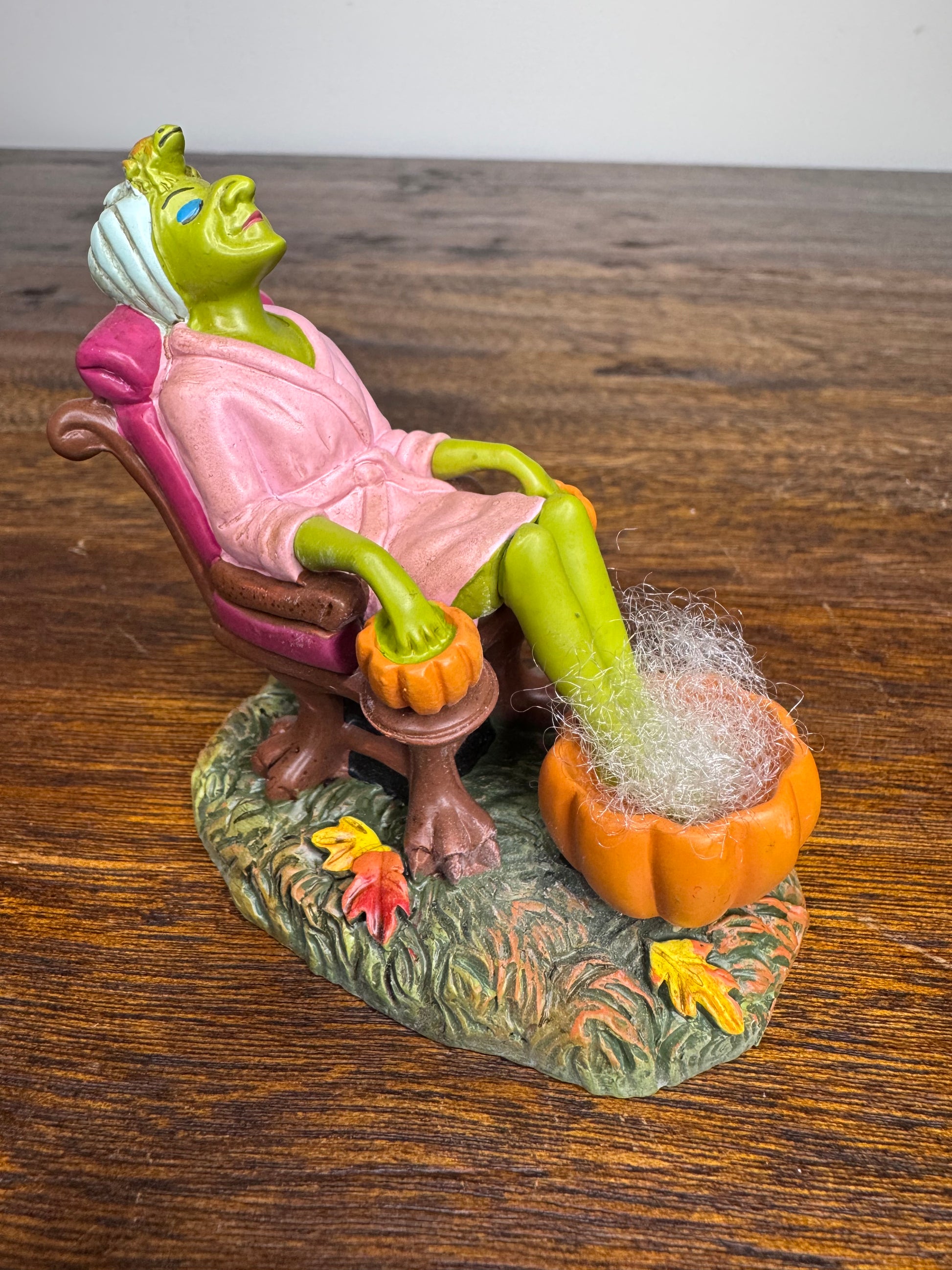 Dept 56 Snow Village Halloween Accessory "R &R Before The Witching Hour"