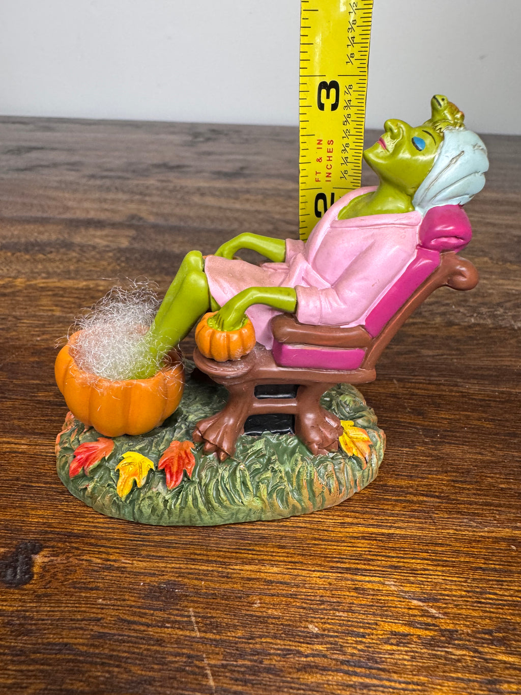 Dept 56 Snow Village Halloween Accessory "R &R Before The Witching Hour"