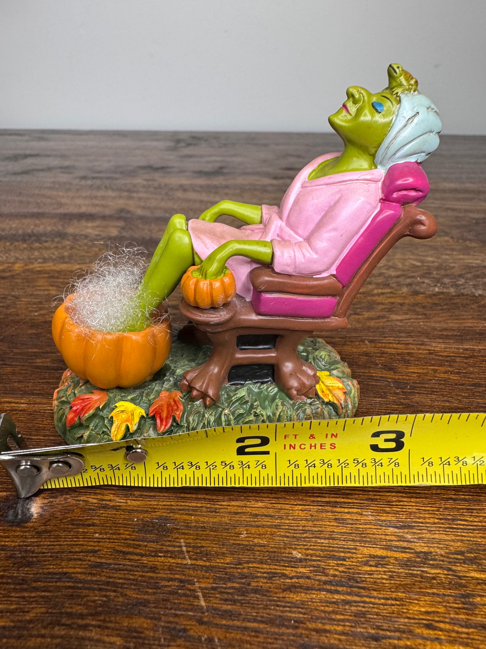 Dept 56 Snow Village Halloween Accessory "R &R Before The Witching Hour"