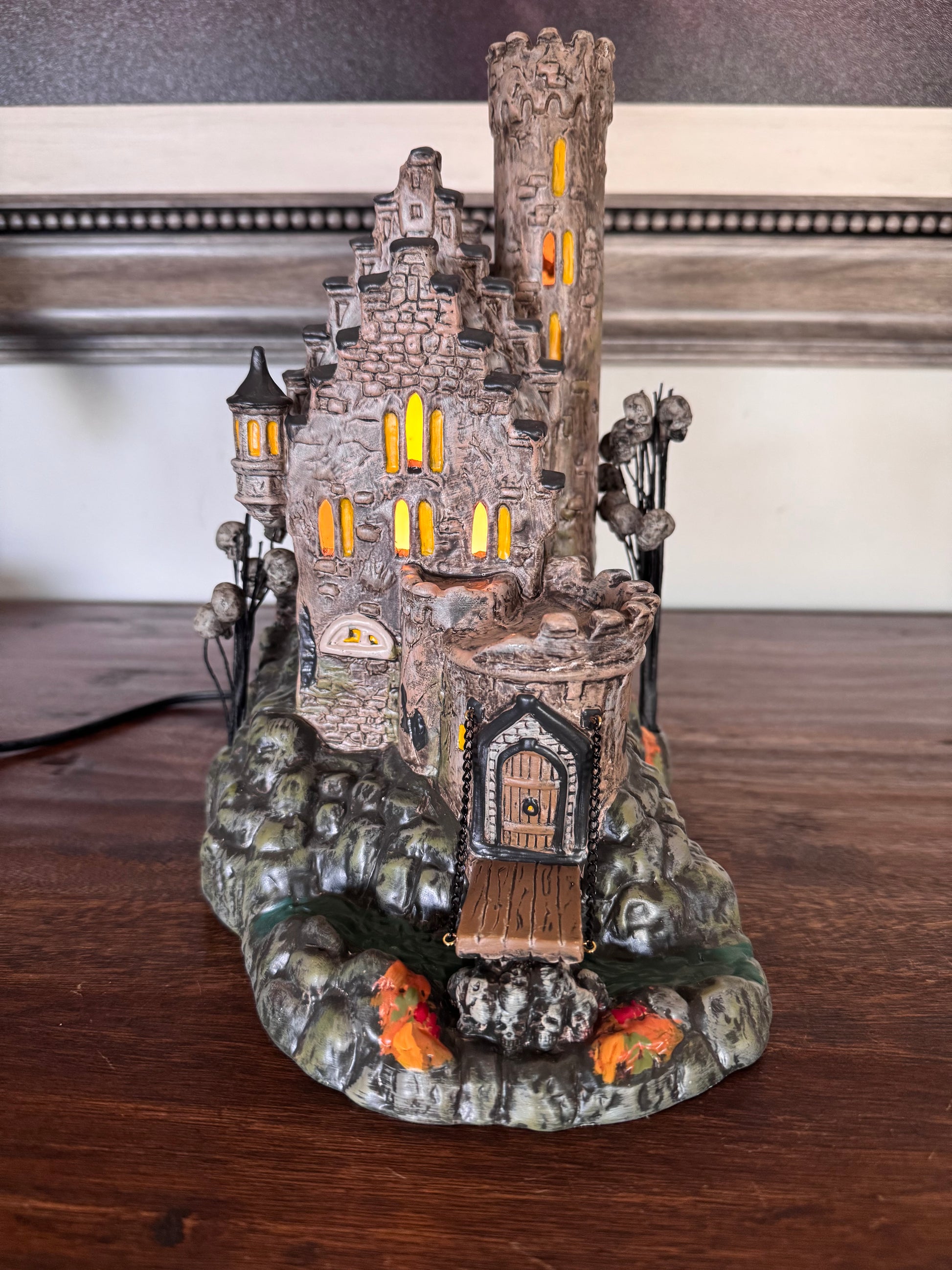 Dept 56 Snow Village Castle Calvaria Light Up Building, New In Box