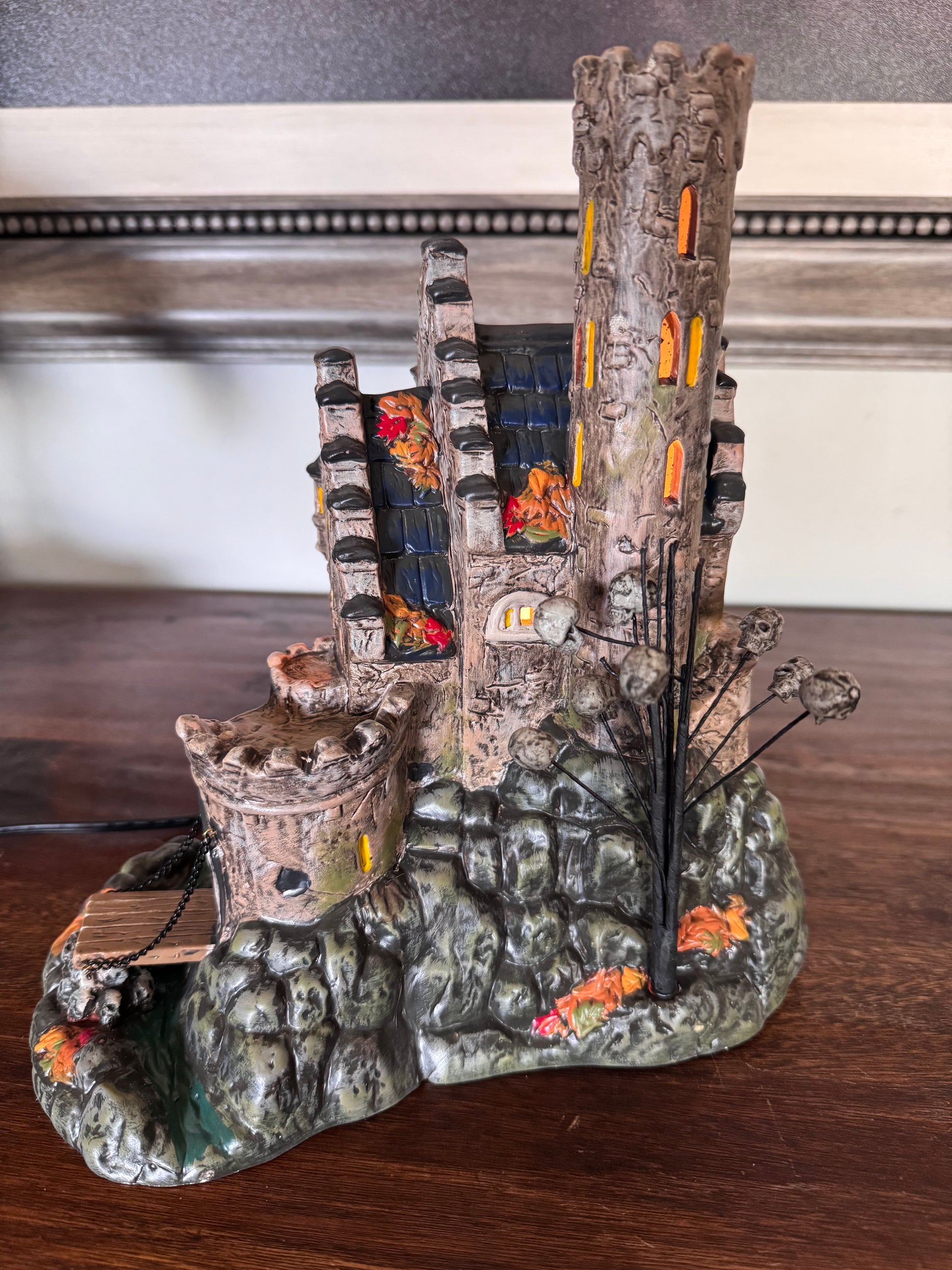 Dept 56 Snow Village Castle Calvaria Light Up Building, New In Box