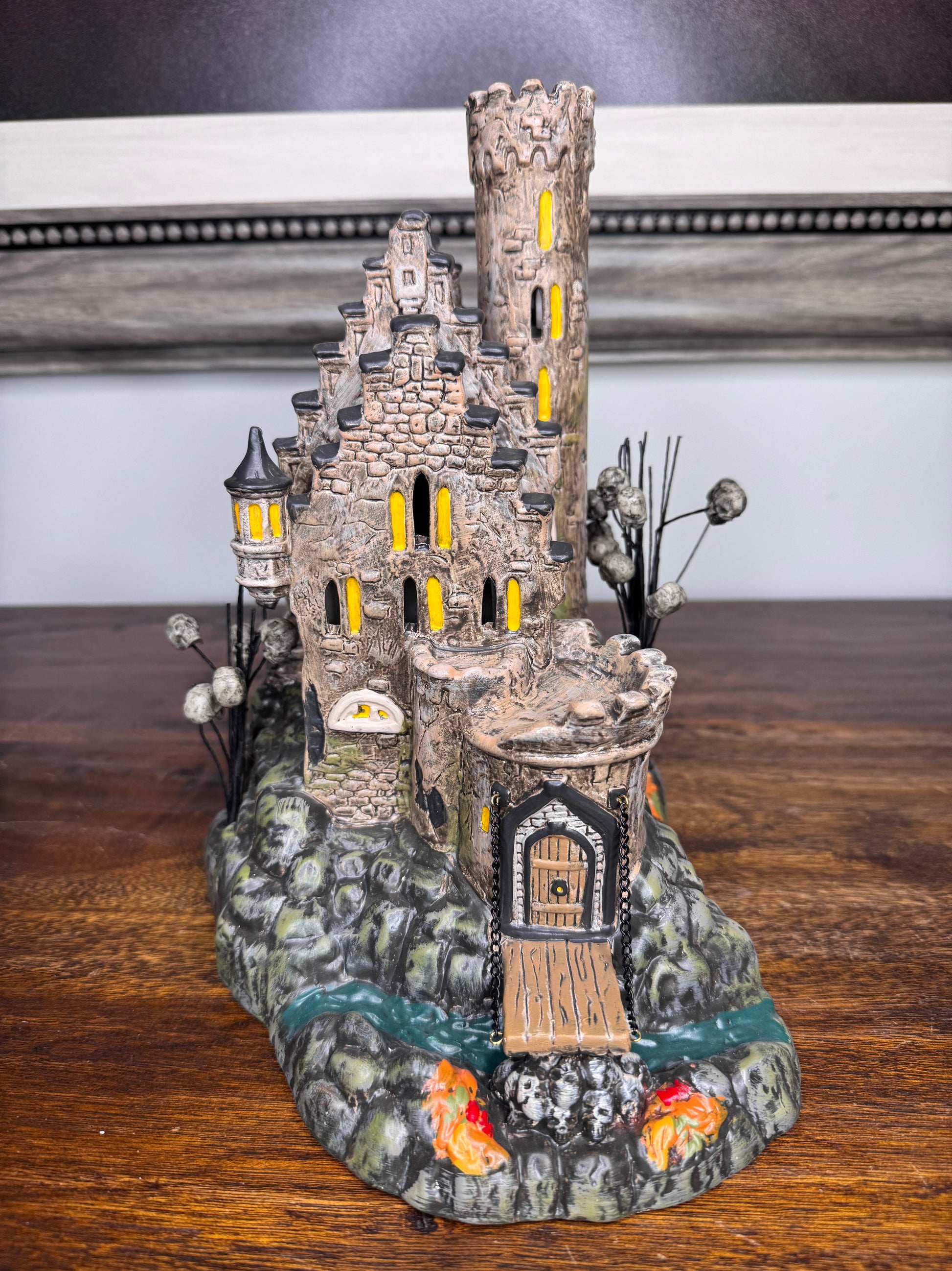 Dept 56 Snow Village Castle Calvaria Light Up Building, New In Box