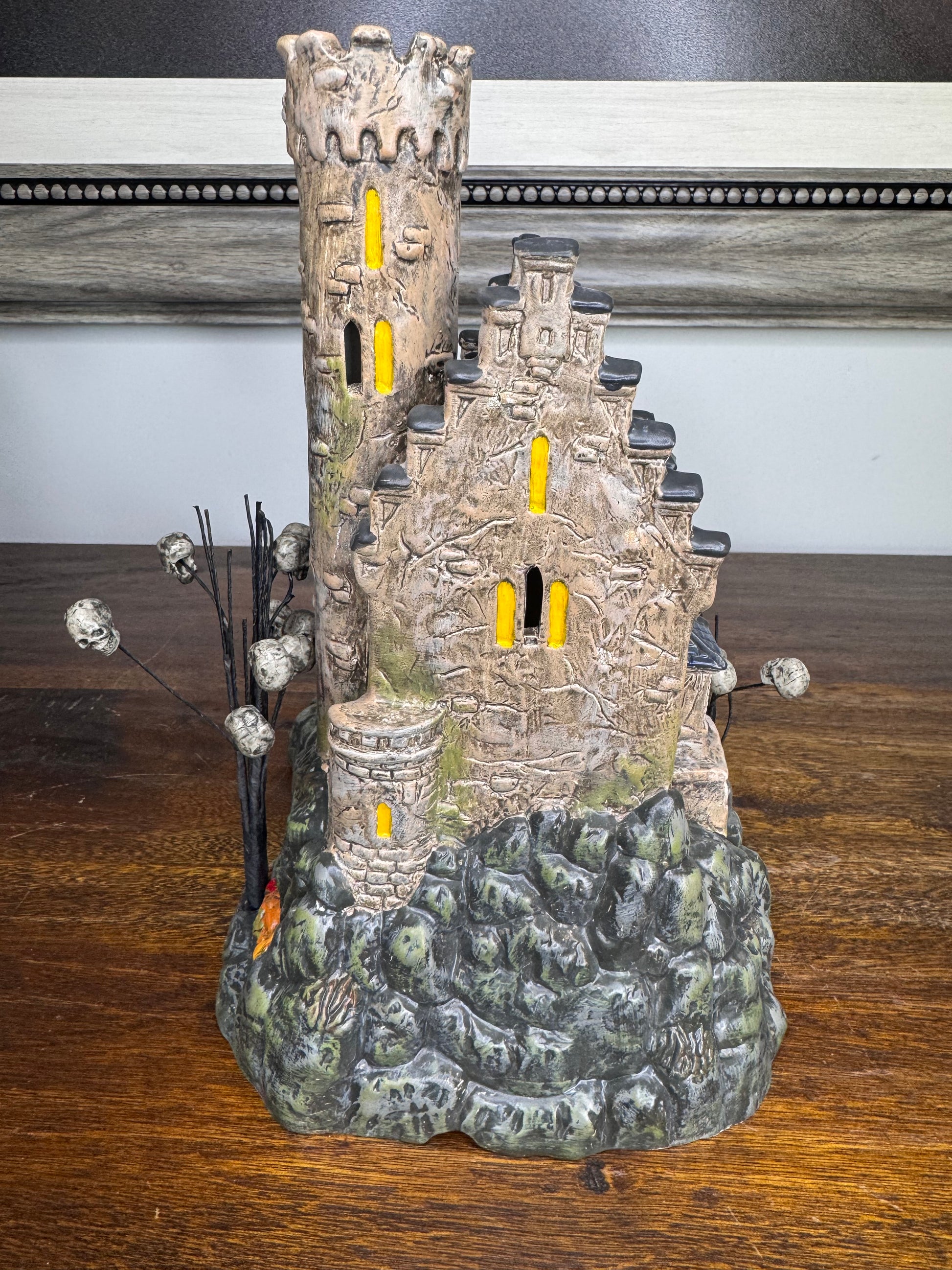 Dept 56 Snow Village Castle Calvaria Light Up Building, New In Box