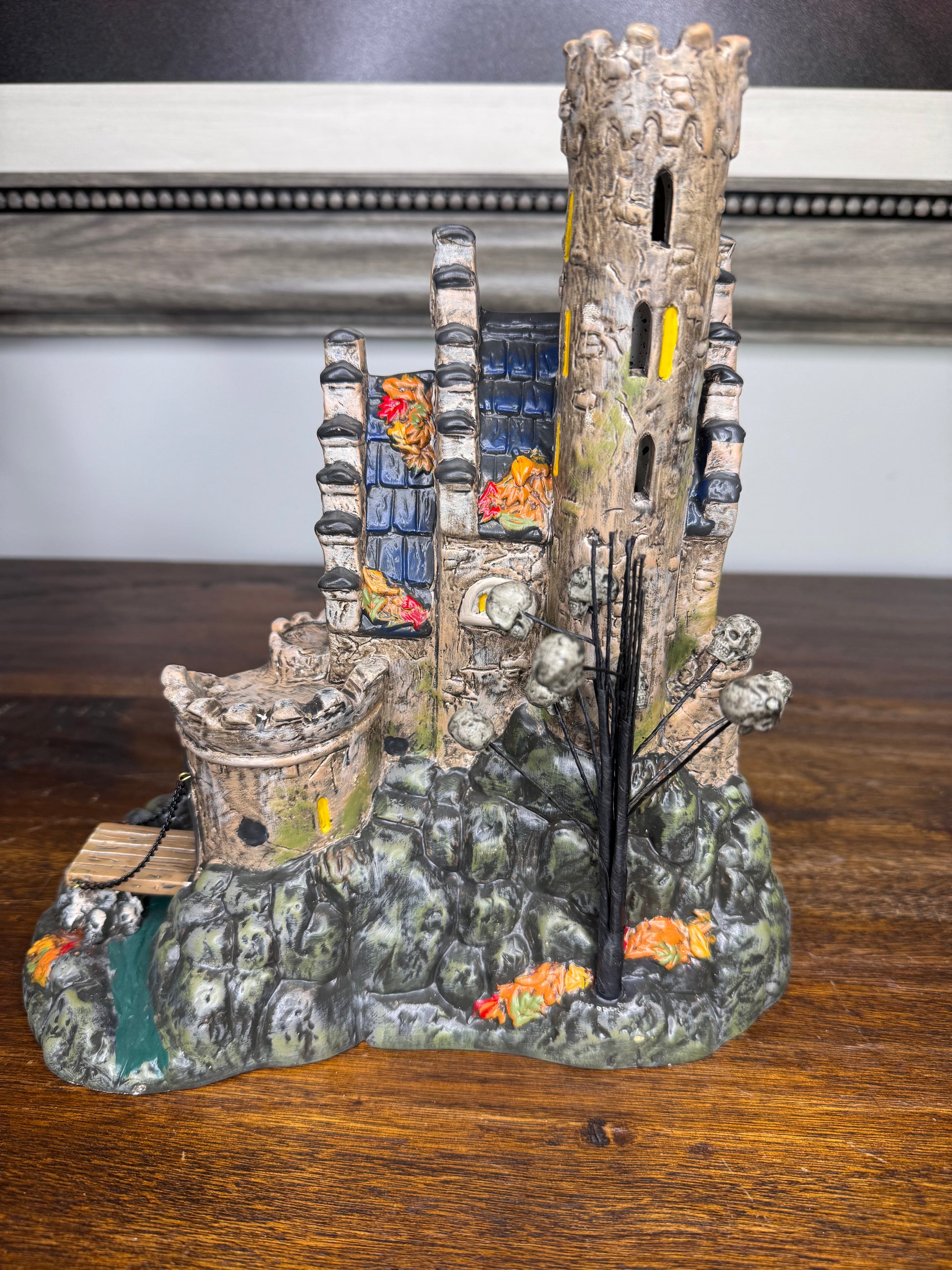 Dept 56 Snow Village Castle Calvaria Light Up Building, New In Box