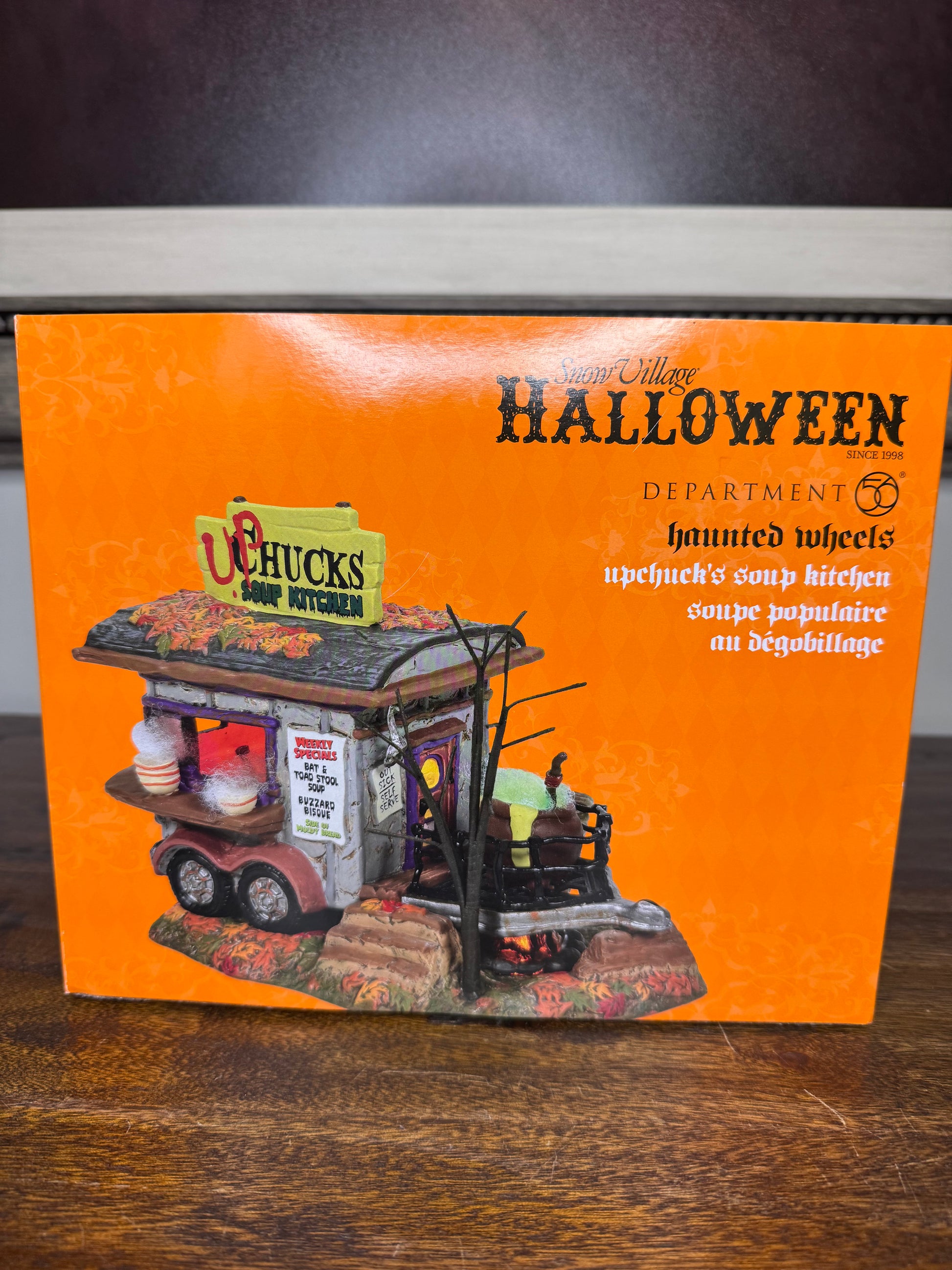 Dept 56 Snow Village Halloween "Upchuck's Soup Kitchen" Light up Building New in Box
