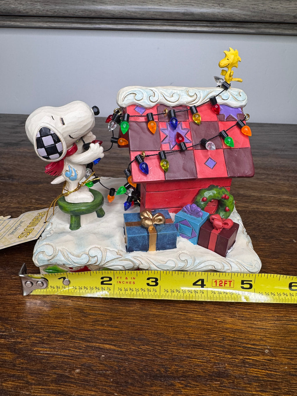 Jim Shore Heartwood Creek "Snoopy and Woodstock Decking the Dog House" NIB