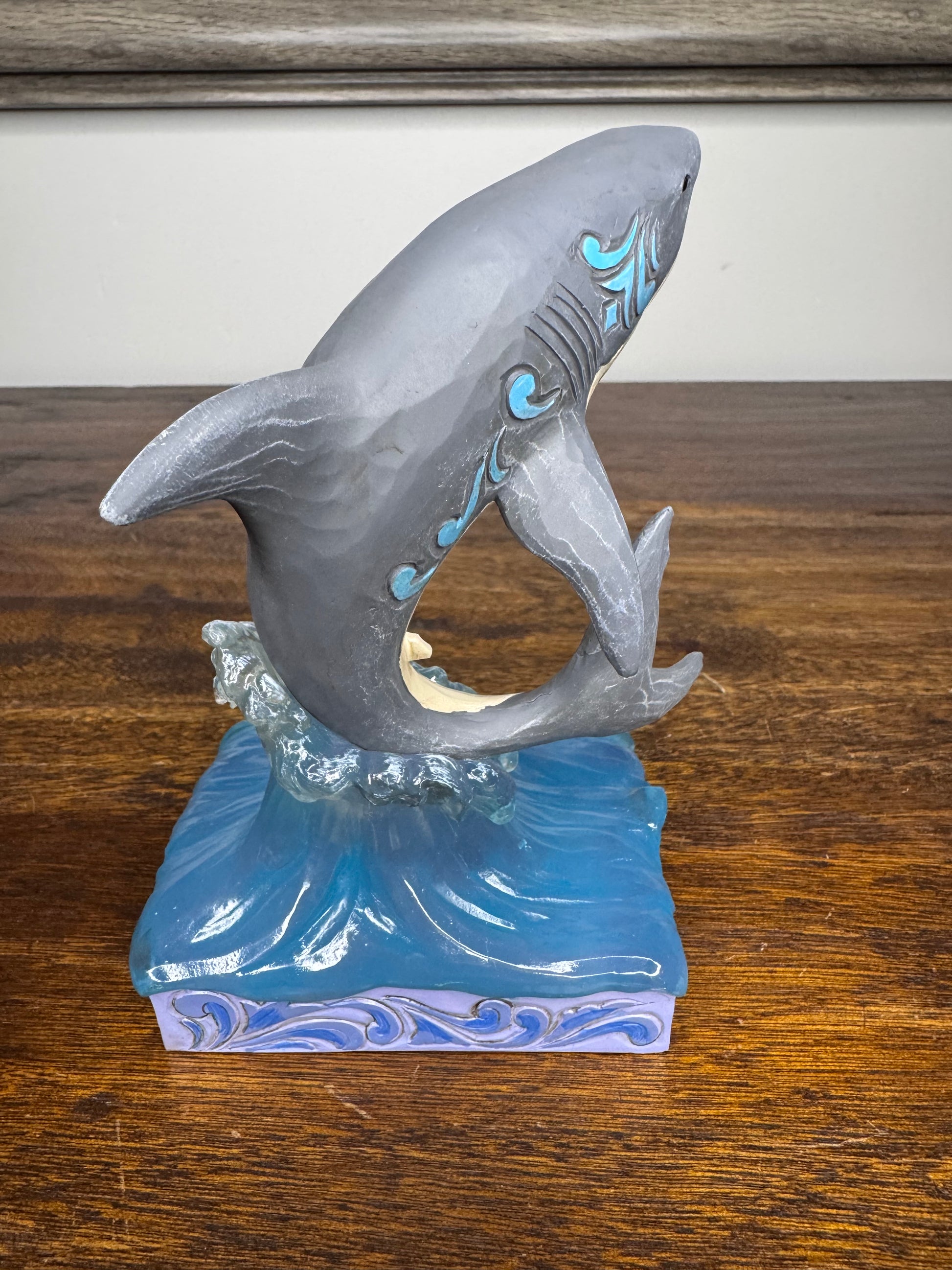 Jim Shore Heartwood Creek Great White Shark NIB