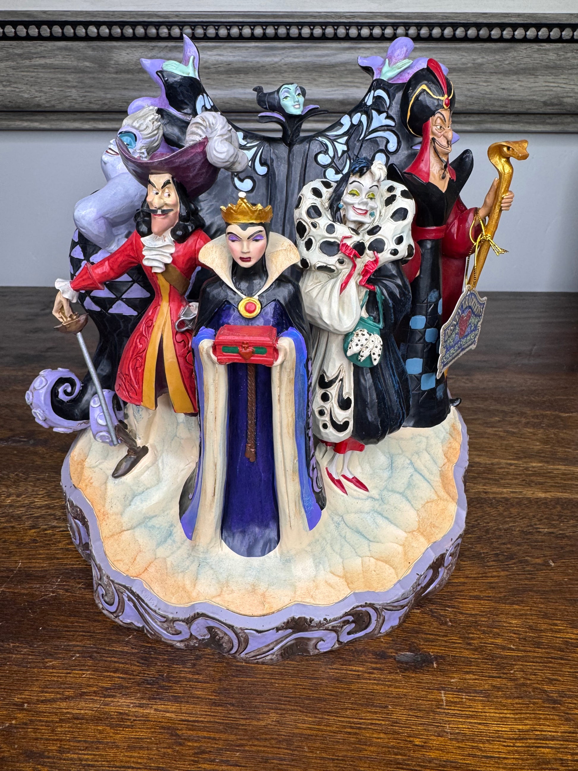 Disney Traditions Jim Shore Vilains Carved by Heart NIB