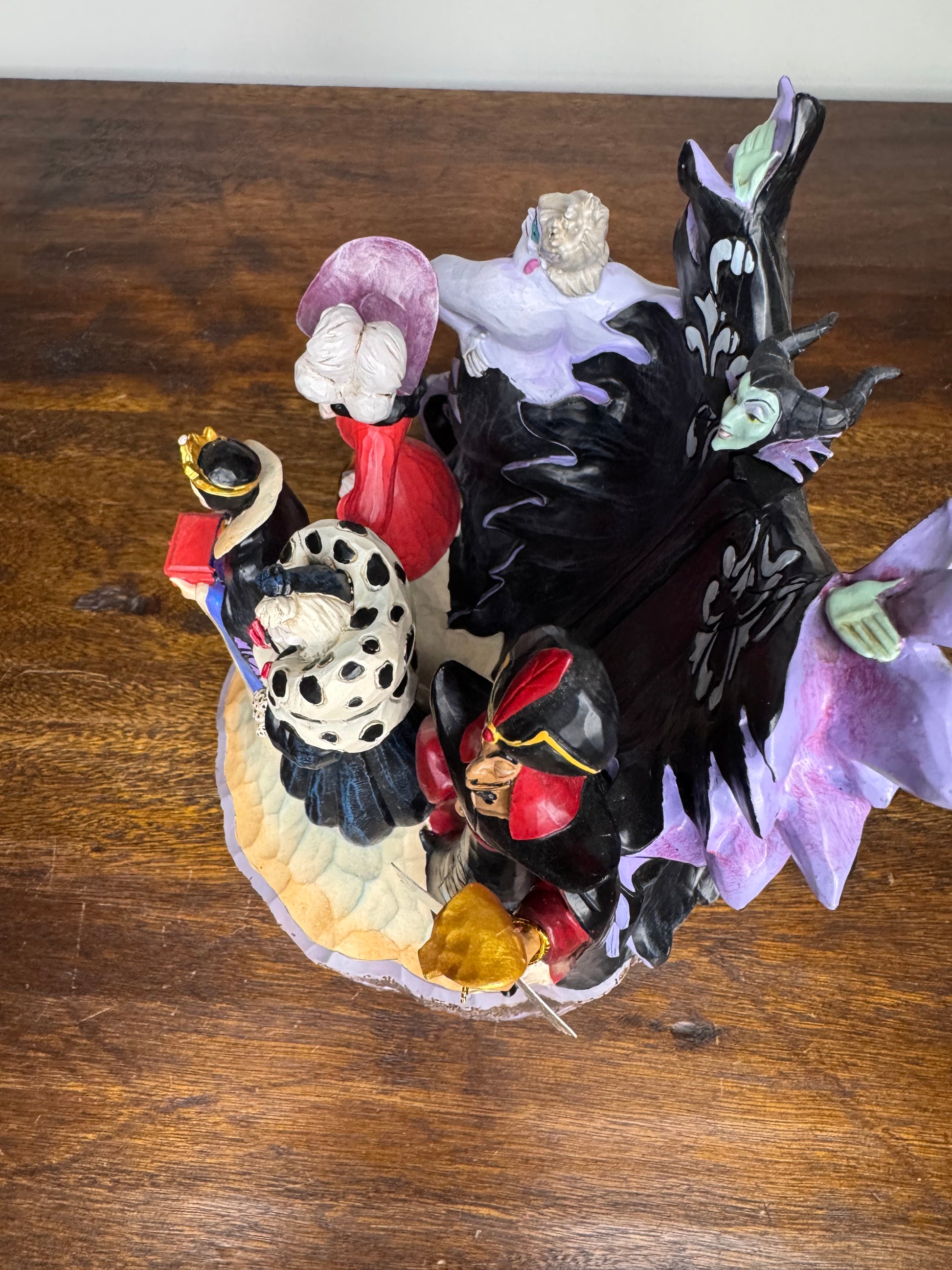 Disney Traditions Jim Shore Vilains Carved by Heart NIB