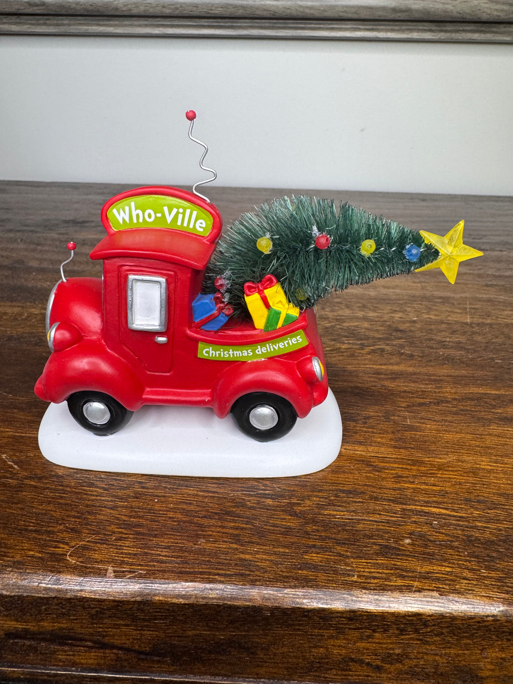 New Dept 56 Grinch Village Who-Ville Christmas Deliveries