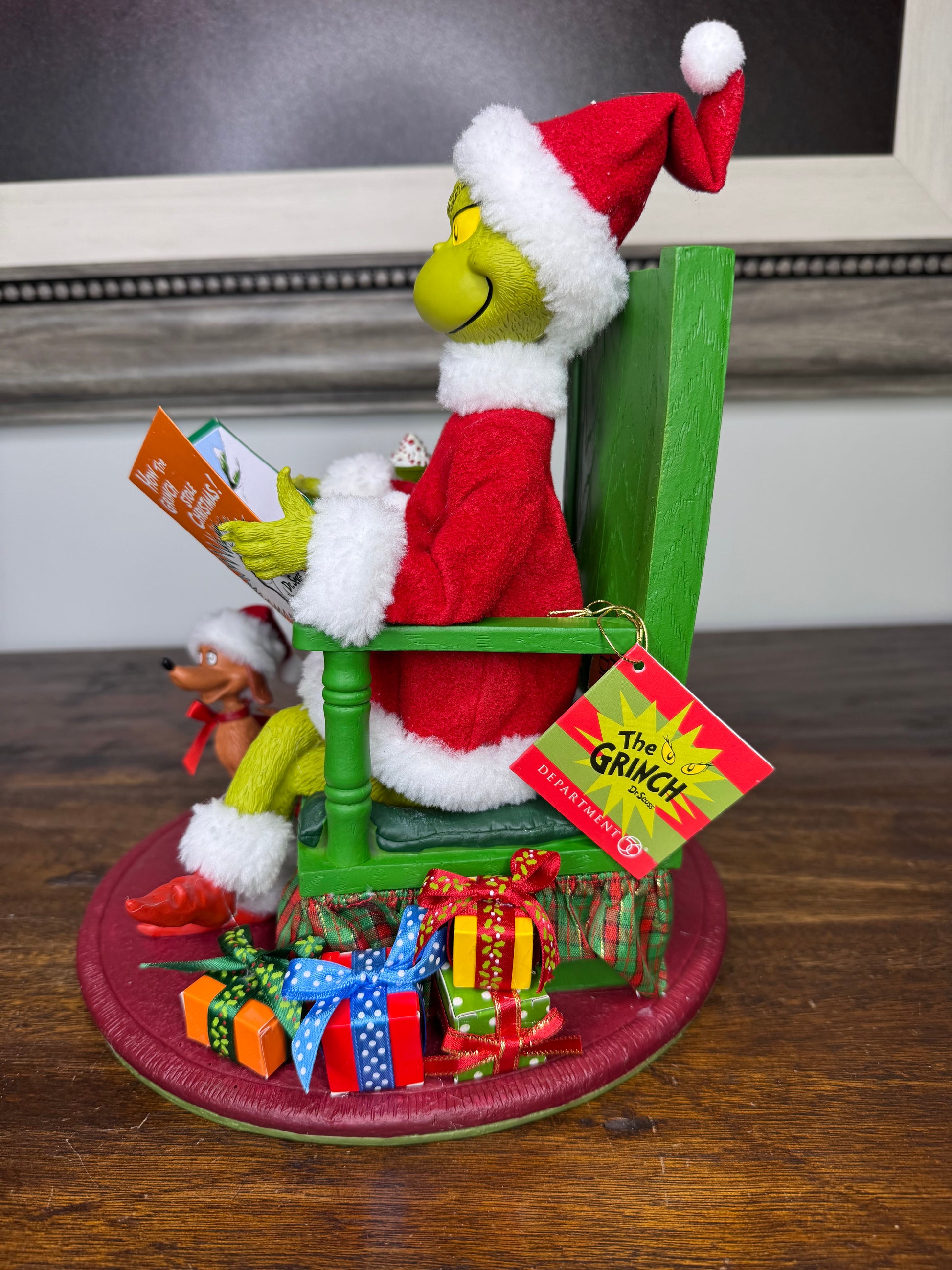 New Dept 56 Possible Dreams "Bedtime Story"