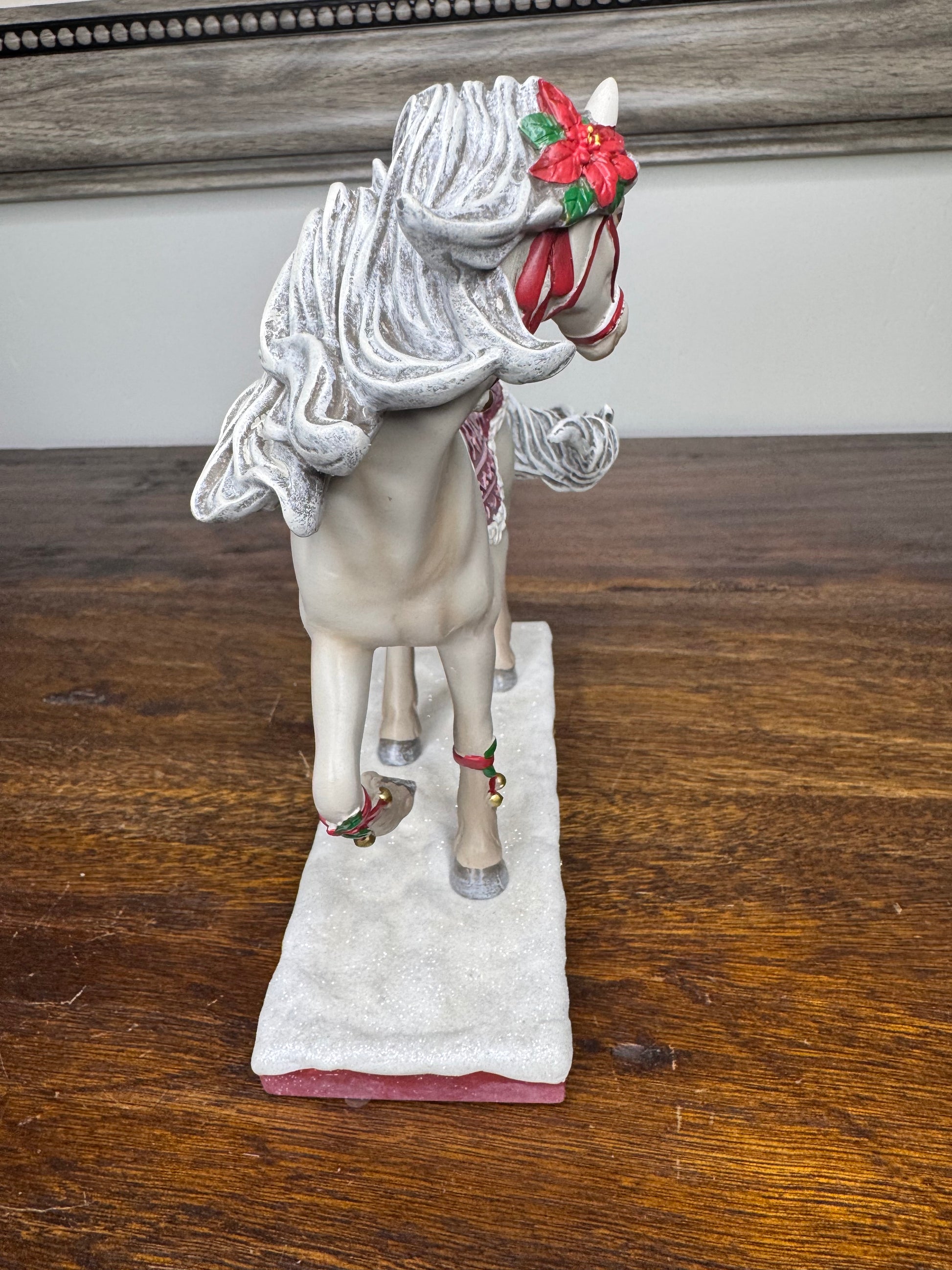 New Trail of Painted Ponies Alpine Snow Figurine