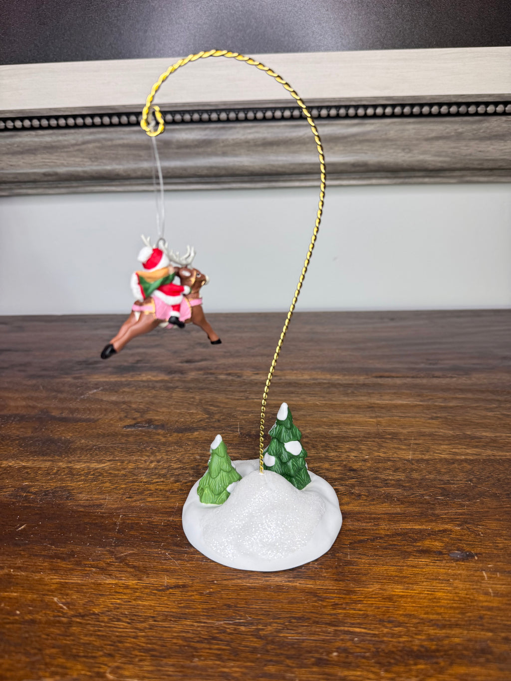 New Dept 56 North Pole Village Accessory "Elfette TestFlight Ariel"