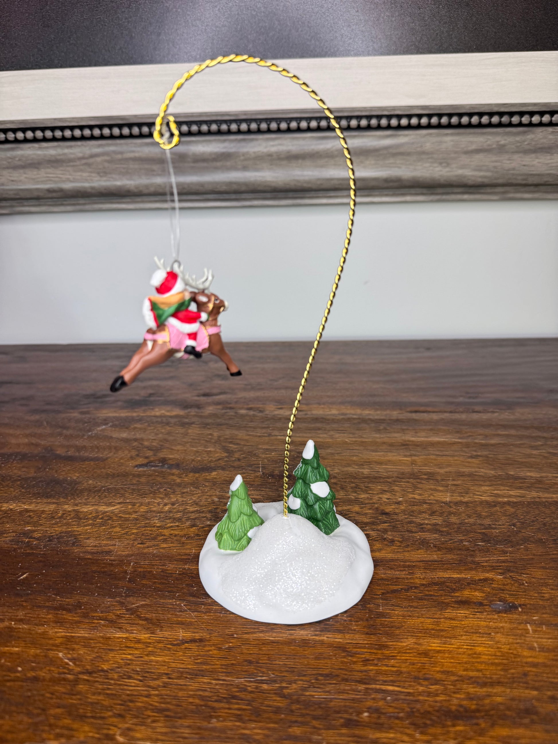 New Dept 56 North Pole Village Accessory "Elfette TestFlight Ariel"