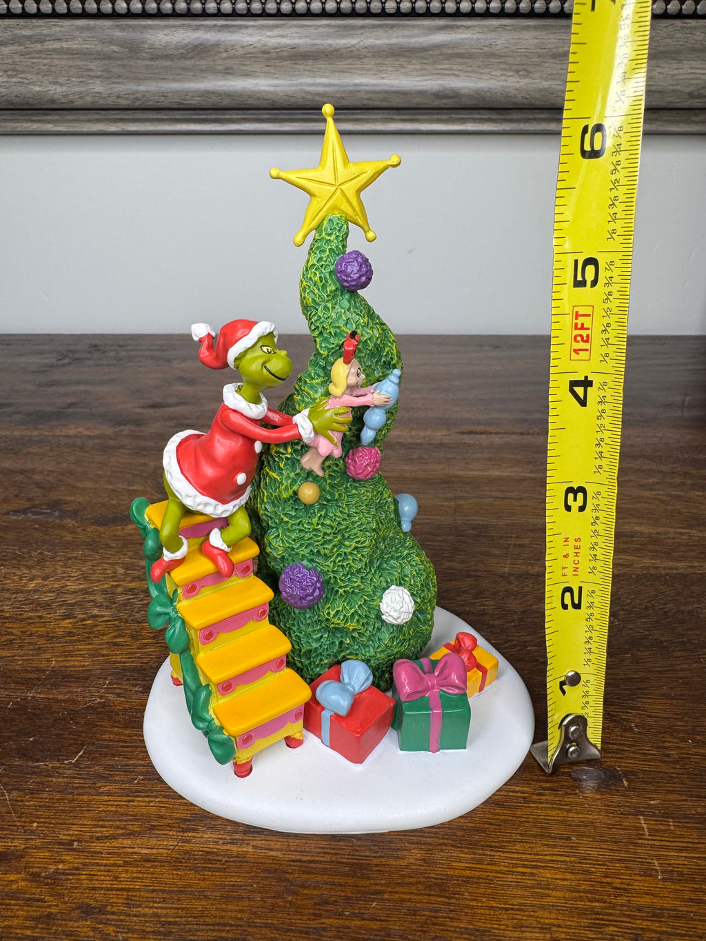New Dept 56 Grinch Village Accessory "It Takes Two- Grinch and Cindy Lou"