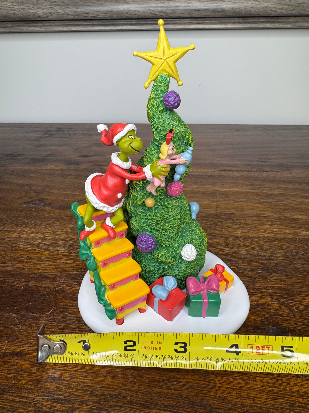 New Dept 56 Grinch Village Accessory "It Takes Two- Grinch and Cindy Lou"
