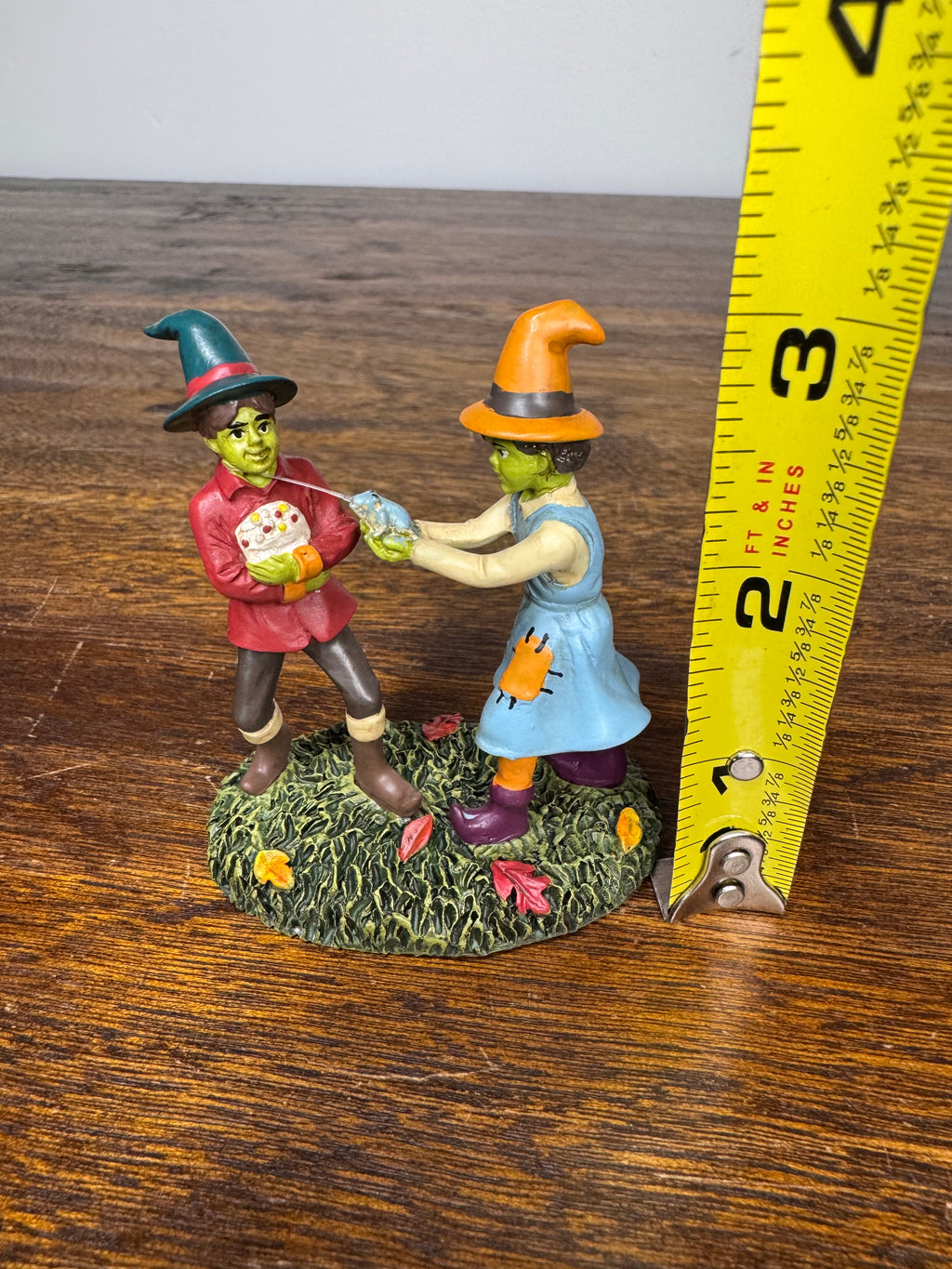 New Dept 56 Snow Village Halloween Accessory "The Squirting Frog Trick"