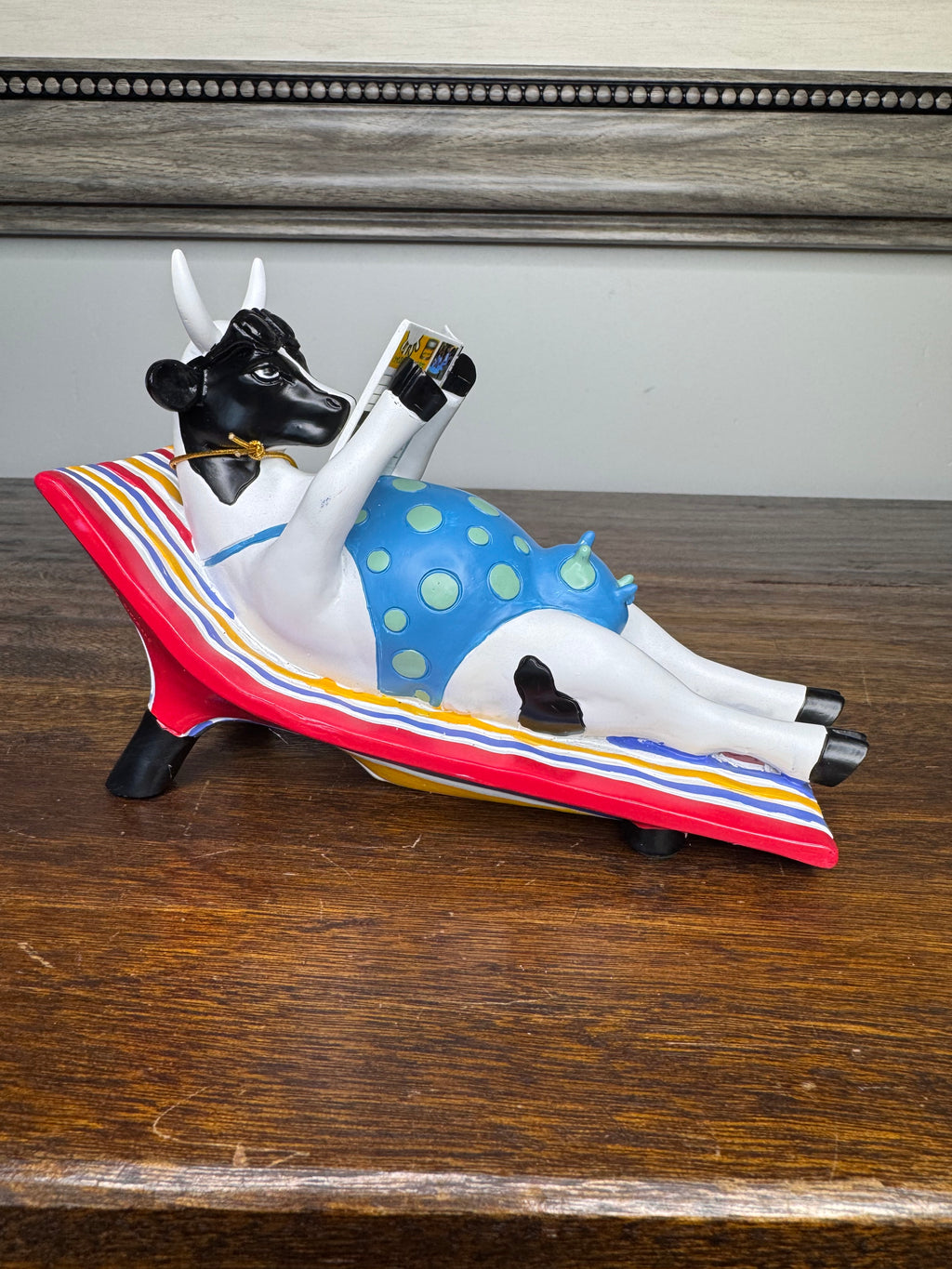 New Sunbather Cow Cow Parade Figurine w/ Original Box