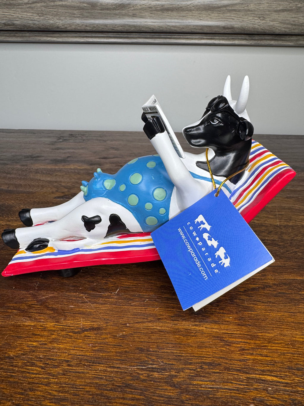 New Sunbather Cow Cow Parade Figurine w/ Original Box